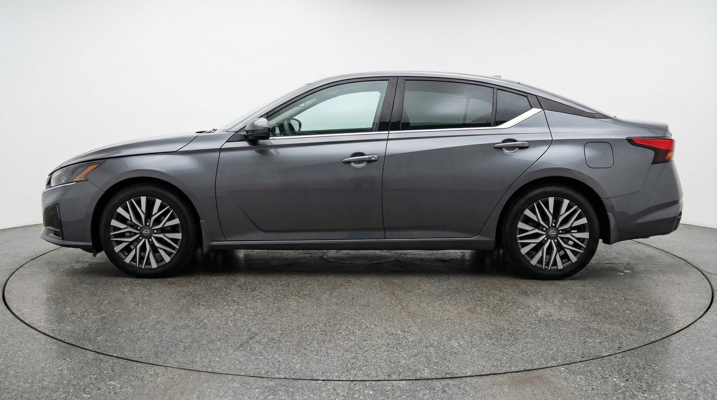 Thumbnail: 2025 Nissan Altima - 5