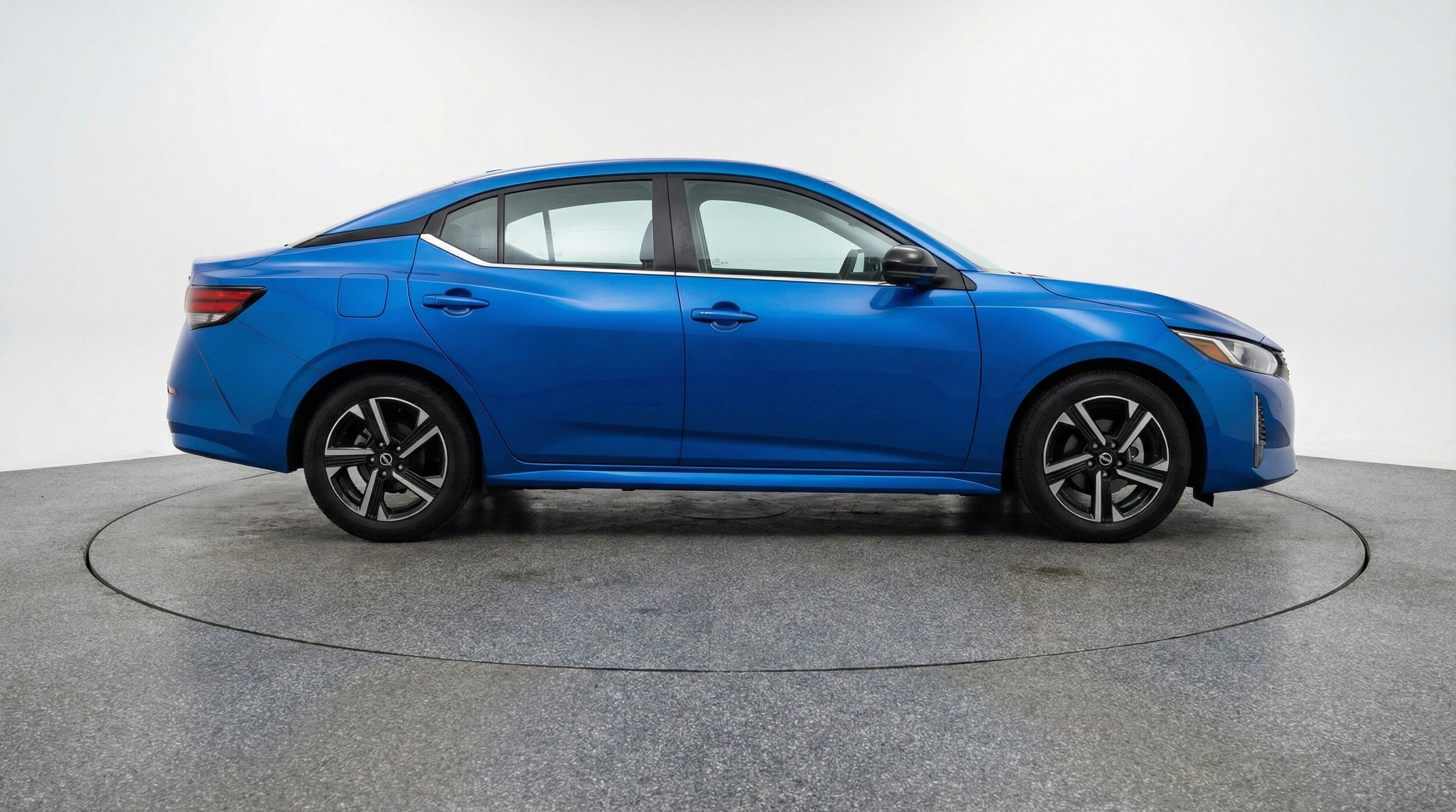 Thumbnail: 2025 Nissan Sentra - 11