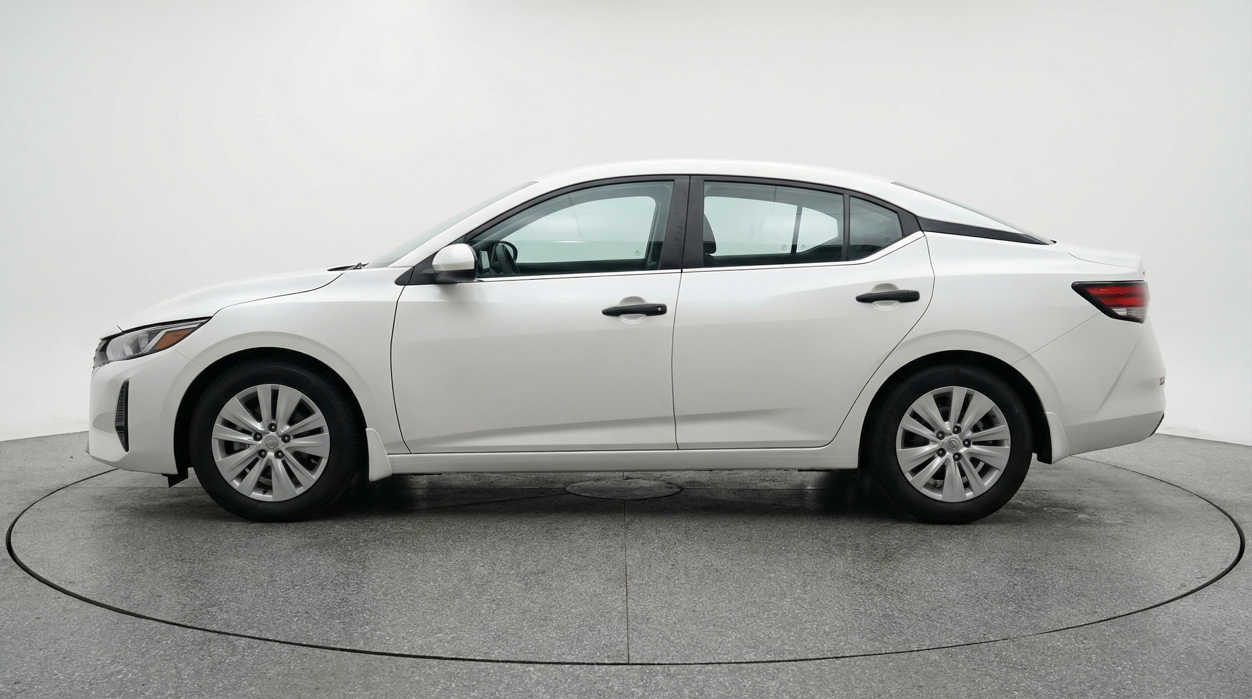 Thumbnail: 2025 Nissan Sentra - 4