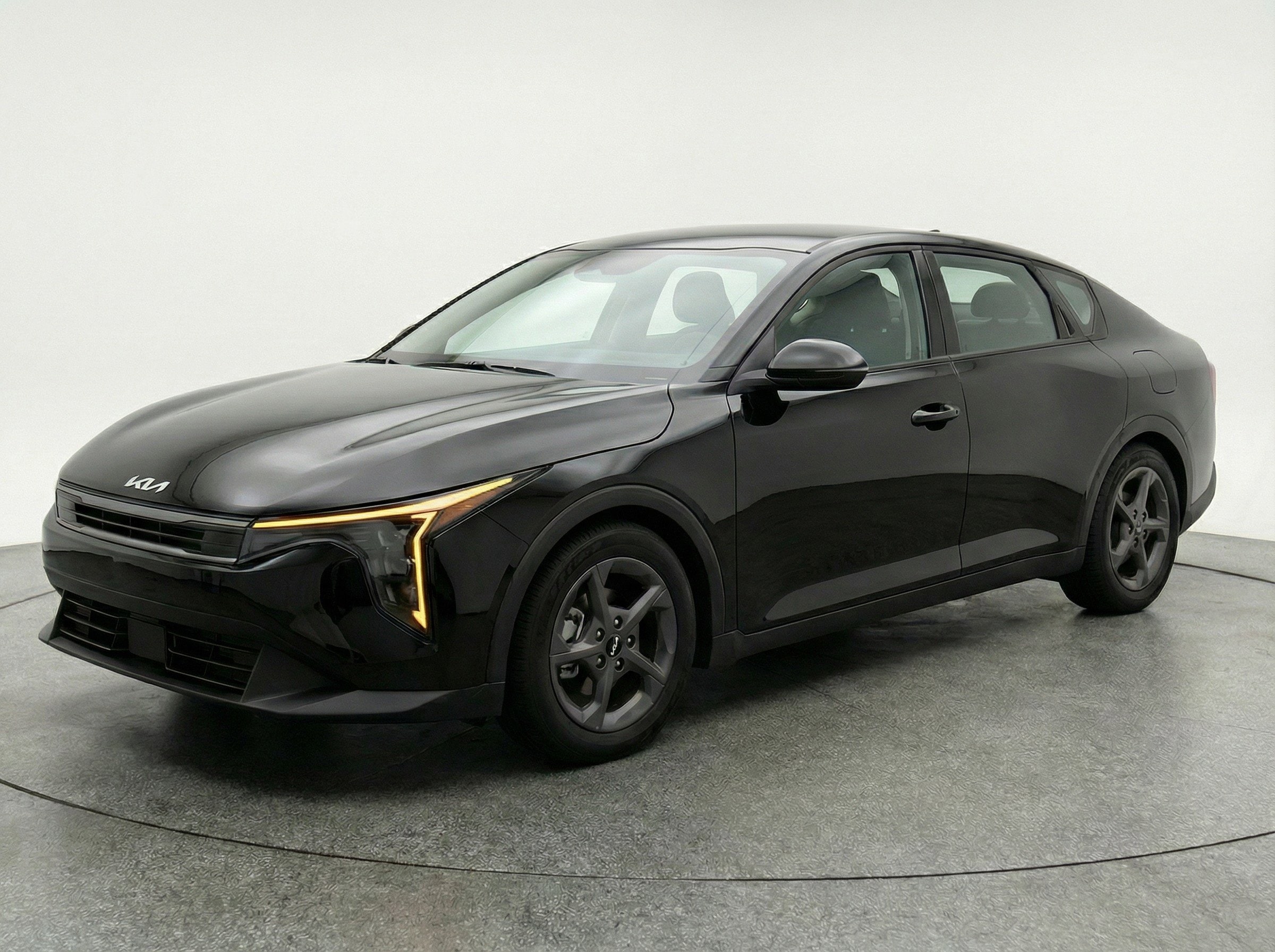 Thumbnail: 2025 Kia K4 - 3