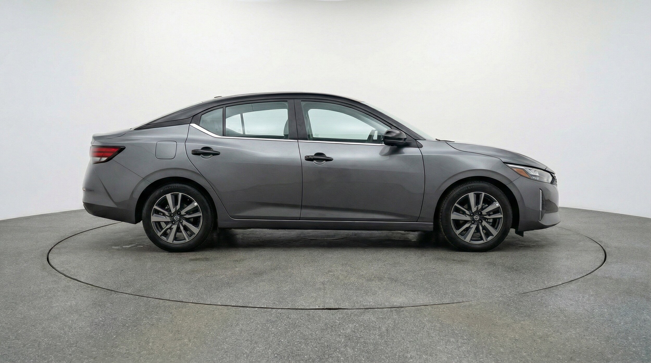 Thumbnail: 2025 Nissan Sentra - 11