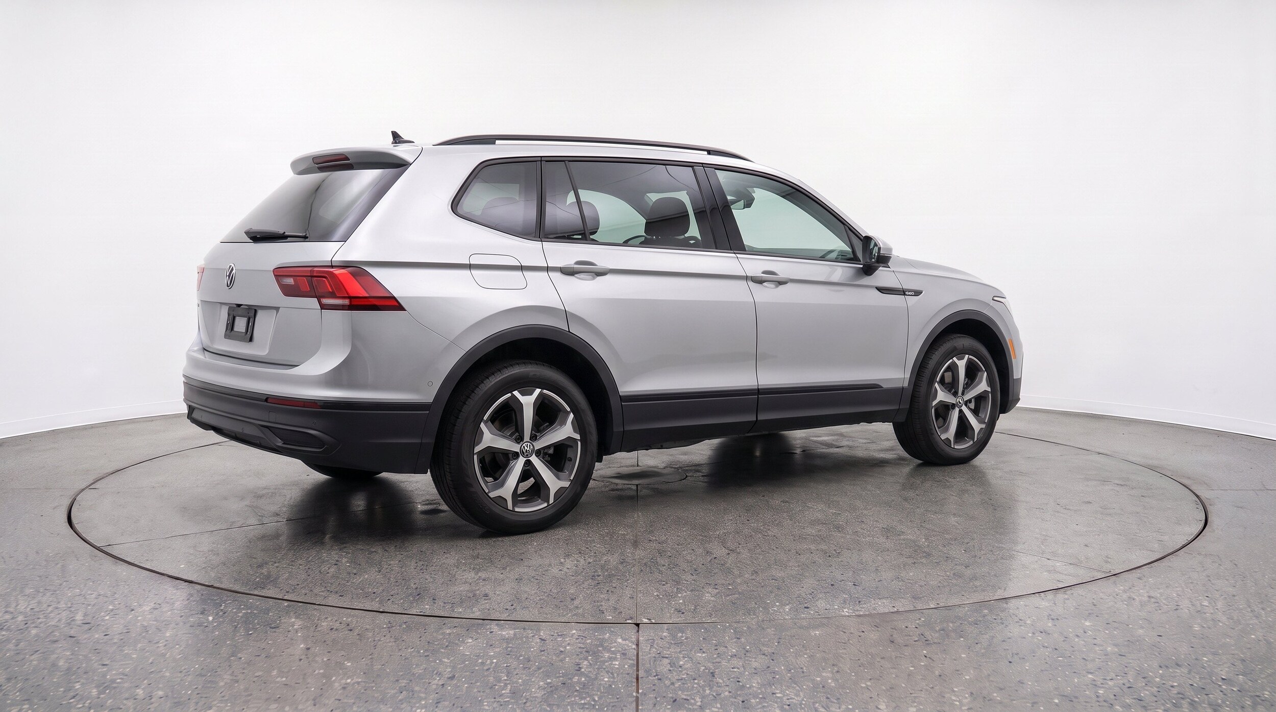 Thumbnail: 2026 Volkswagen Tiguan - 9