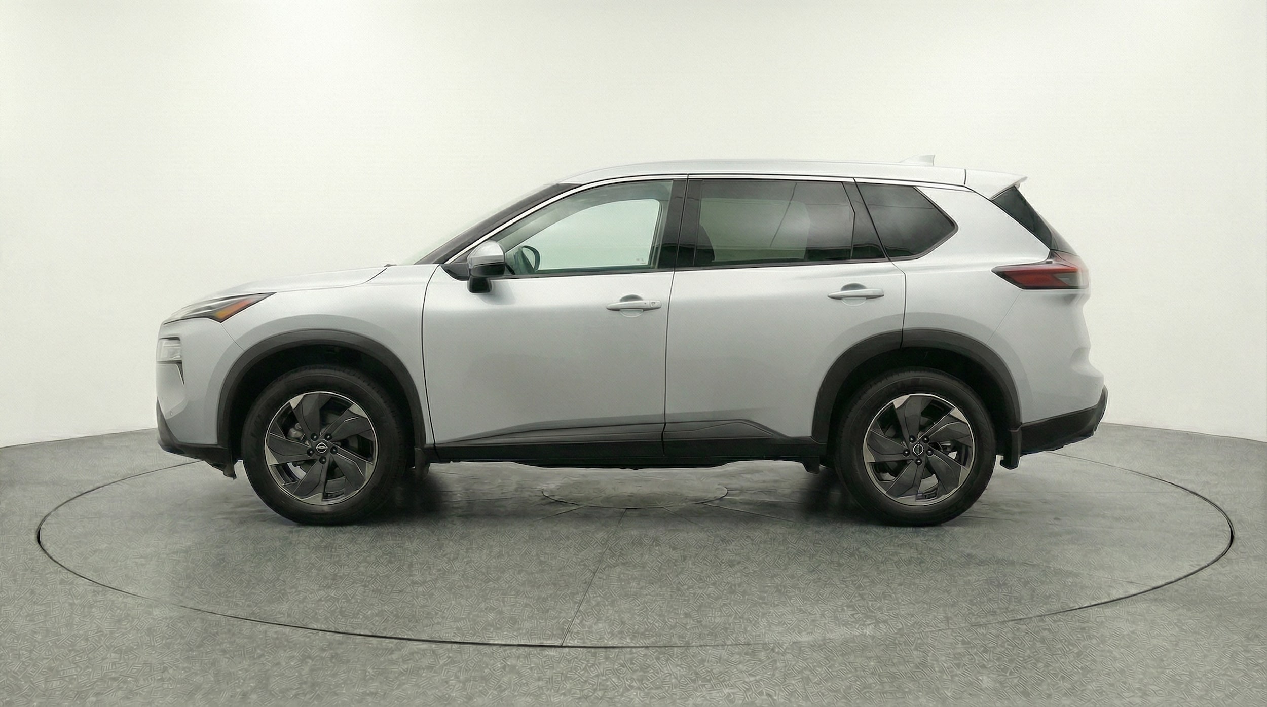 Thumbnail: 2025 Nissan Rogue - 4