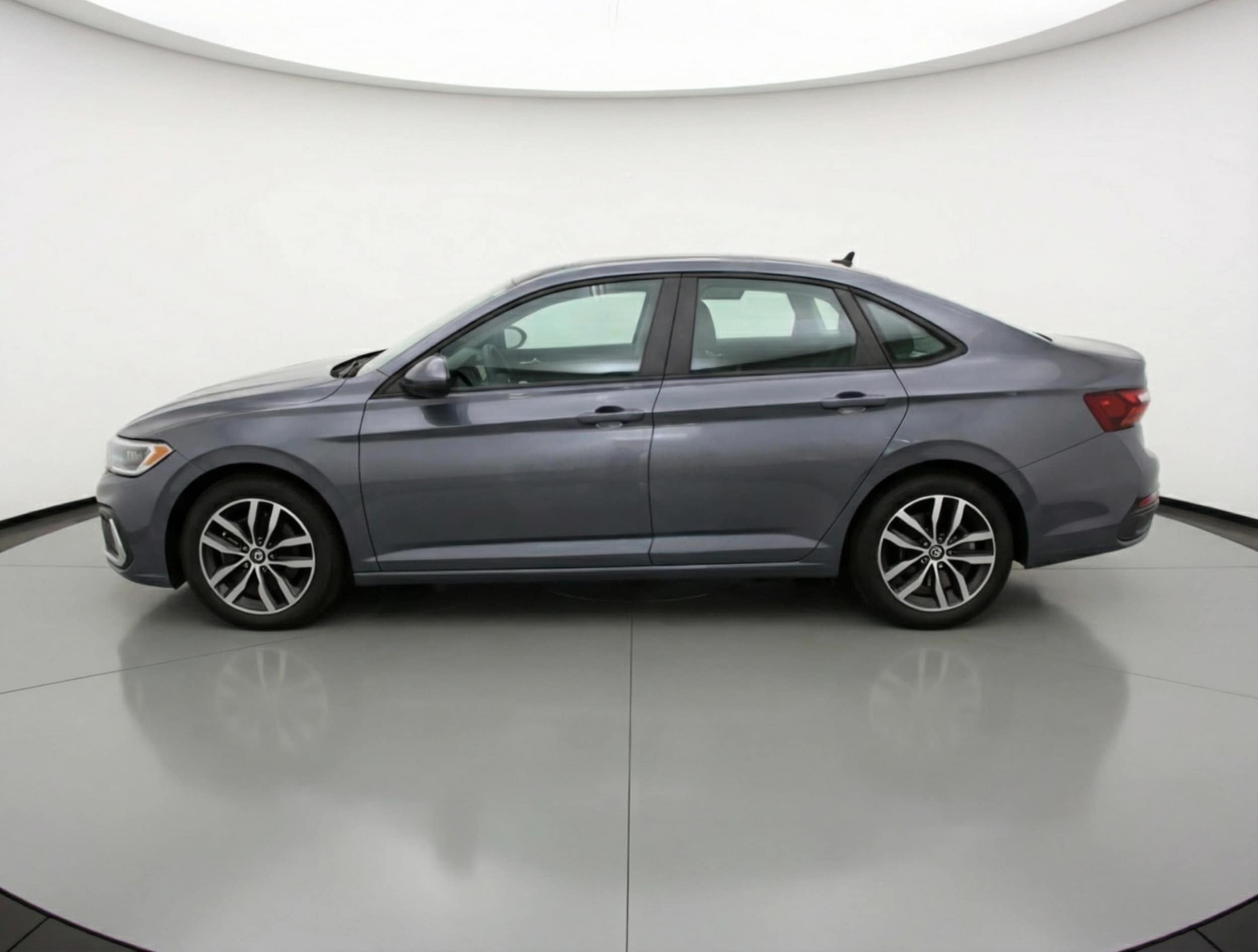 Thumbnail: 2025 Volkswagen Jetta - 4