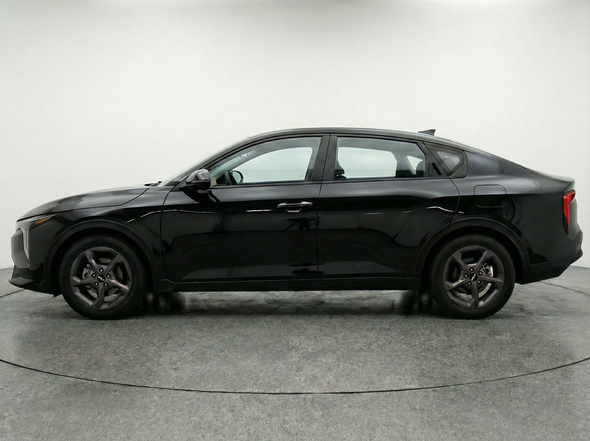 Thumbnail: 2025 Kia K4 - 4