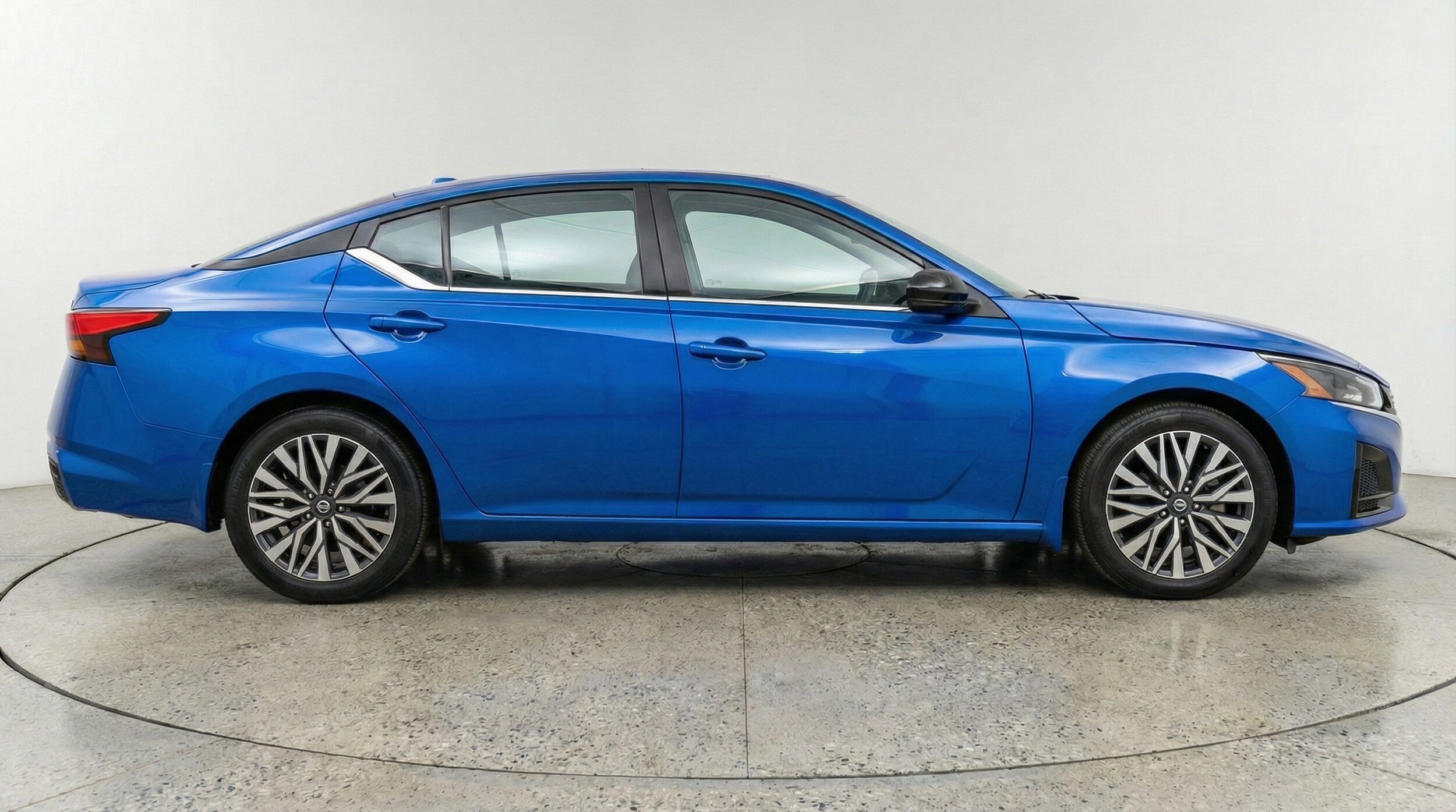 Thumbnail: 2025 Nissan Altima - 11