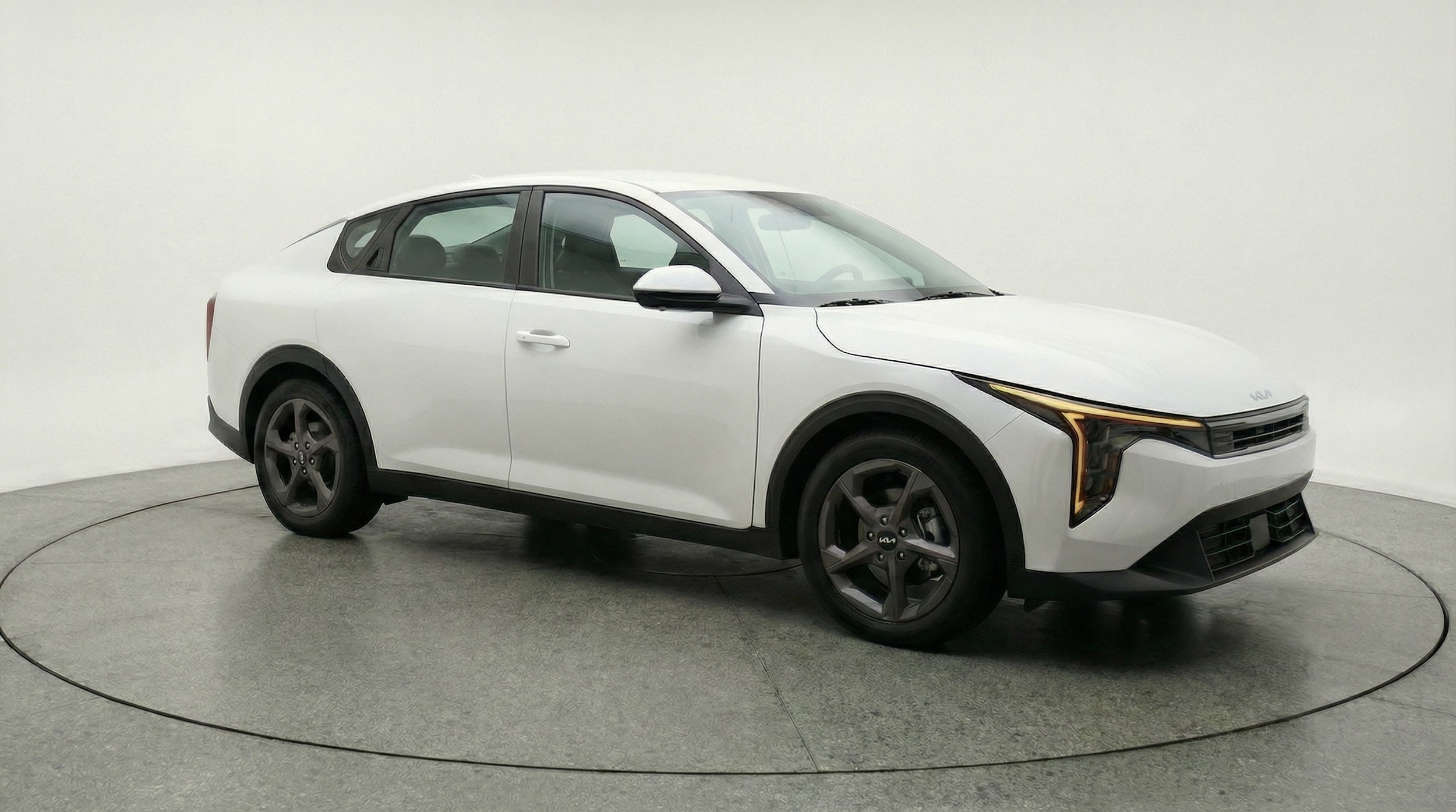 Thumbnail: 2025 Kia K4 - 1