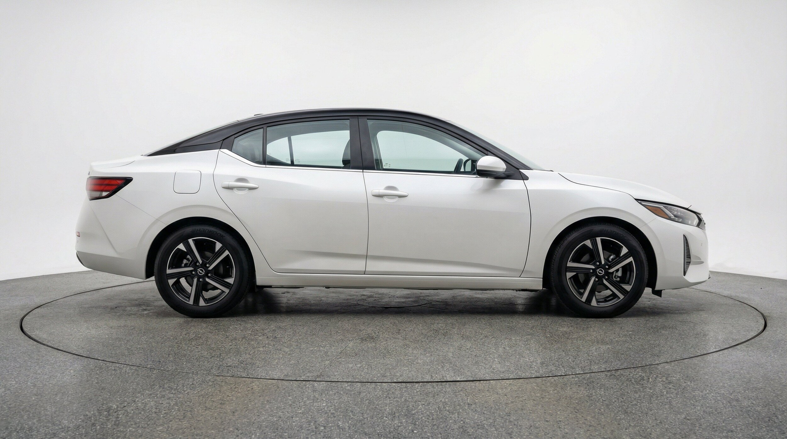 Thumbnail: 2025 Nissan Sentra - 11