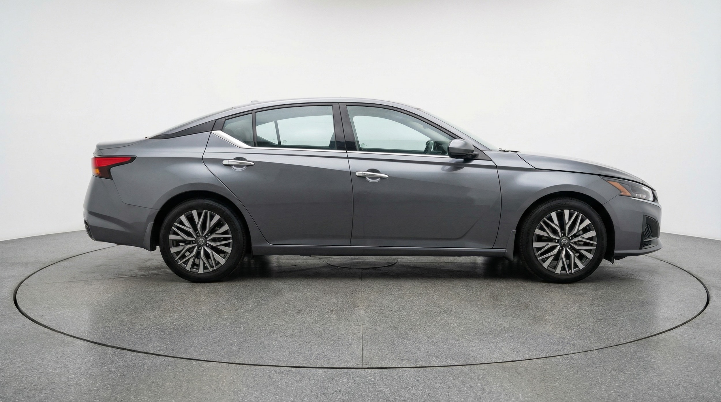 Thumbnail: 2025 Nissan Altima - 8