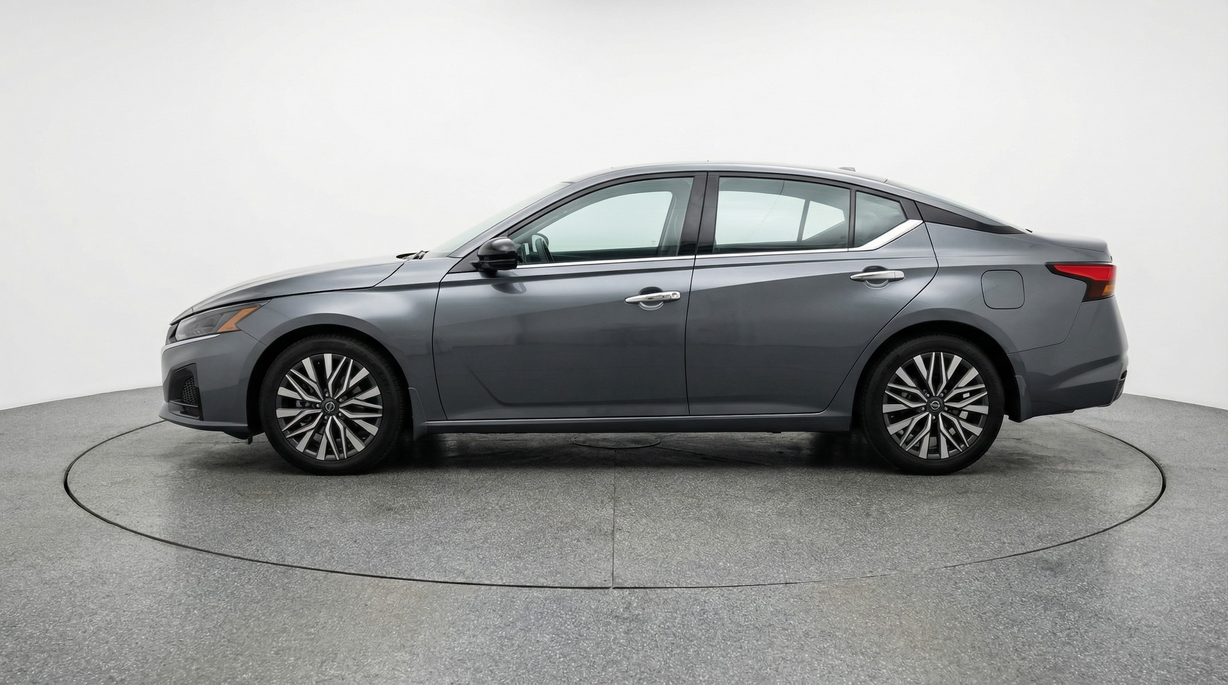 Thumbnail: 2025 Nissan Altima - 4