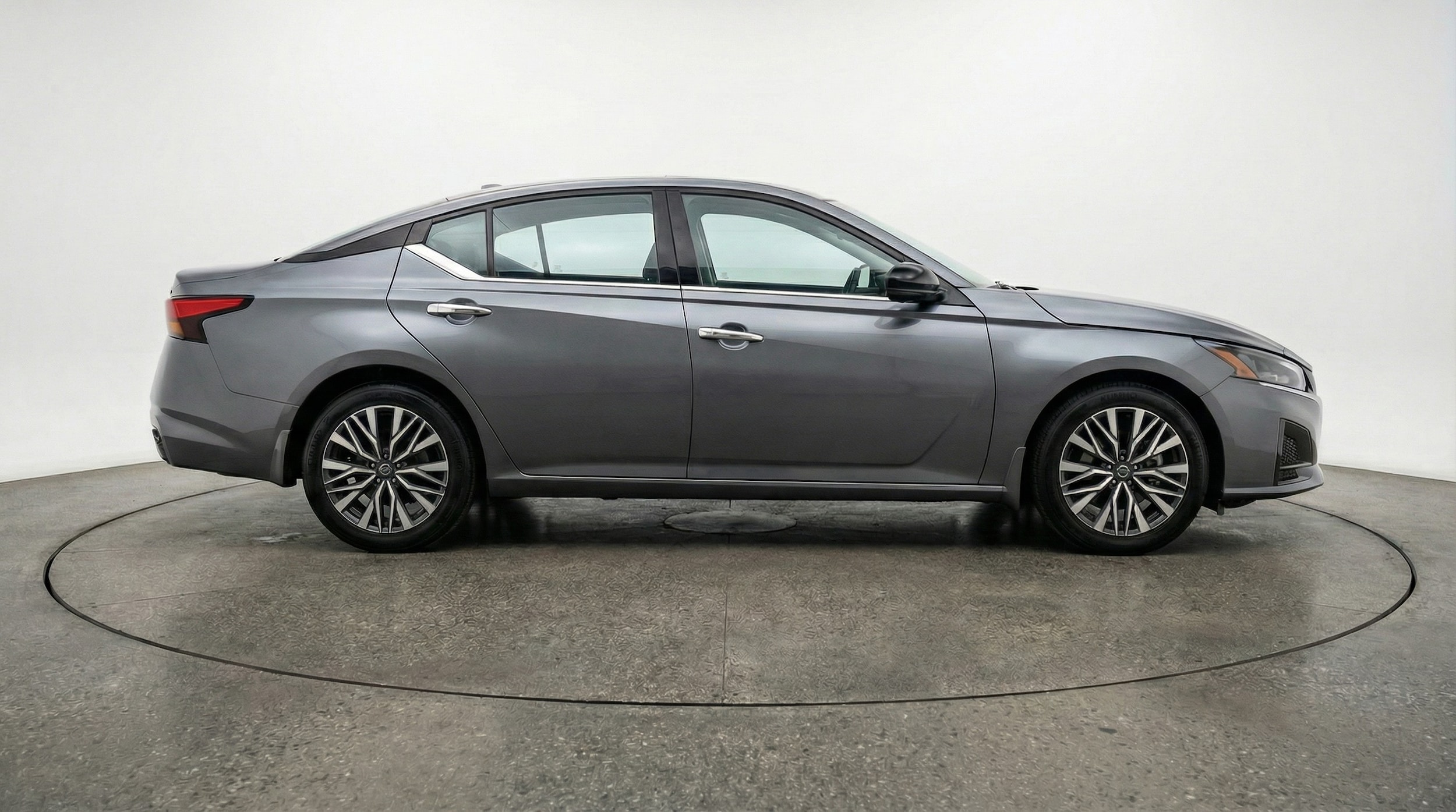 Thumbnail: 2025 Nissan Altima - 8