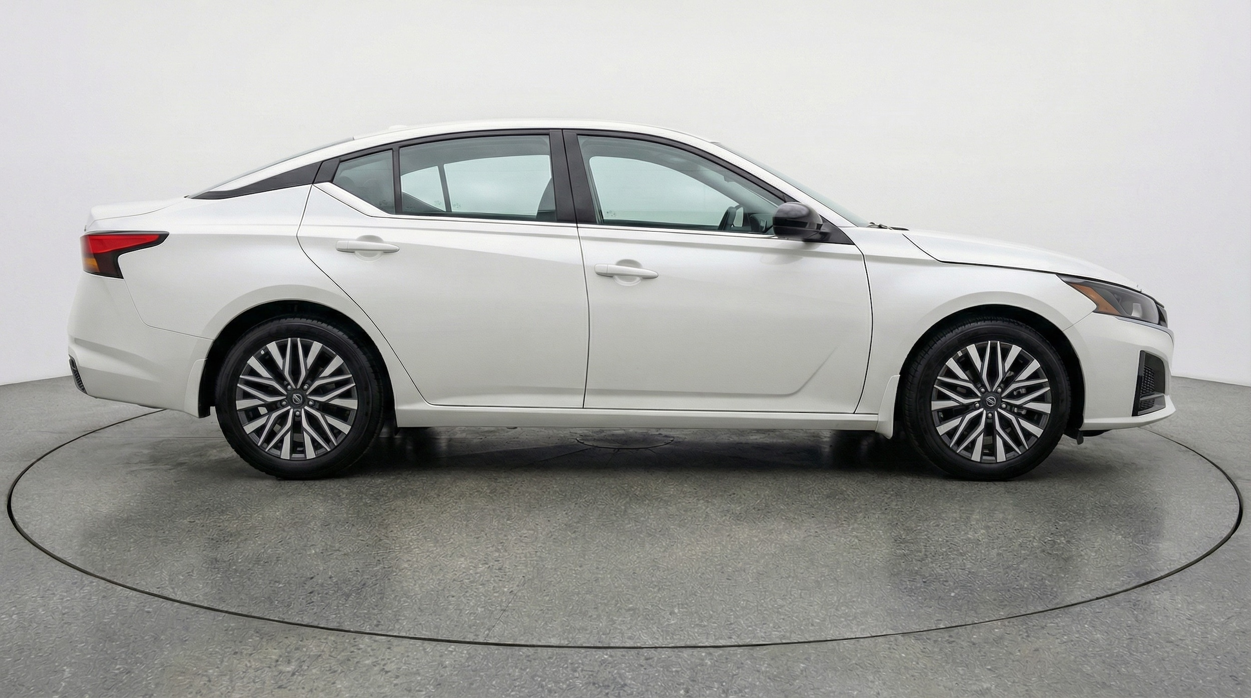 Thumbnail: 2025 Nissan Altima - 8