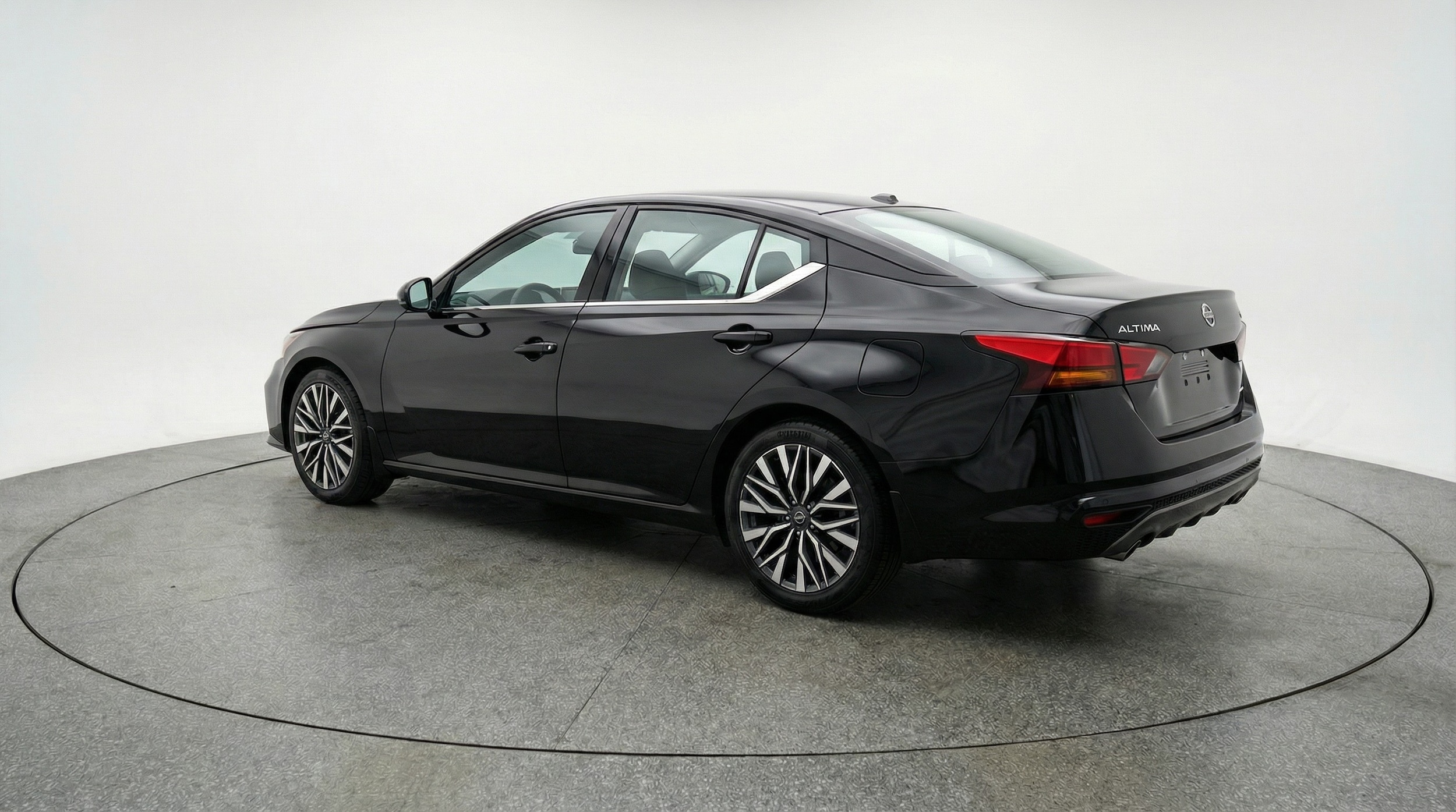 Thumbnail: 2025 Nissan Altima - 5