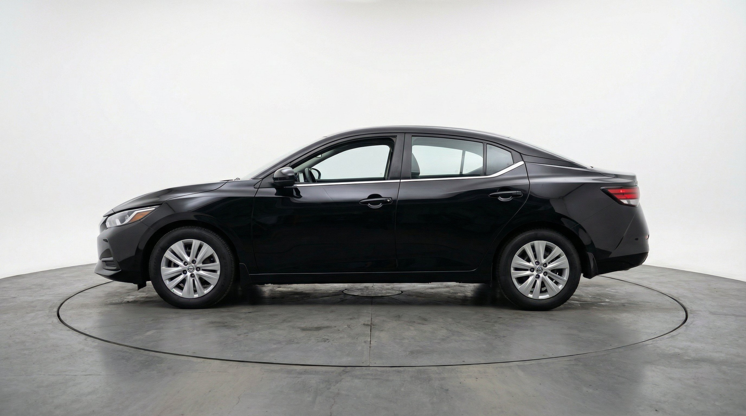 Thumbnail: 2025 Nissan Sentra - 5