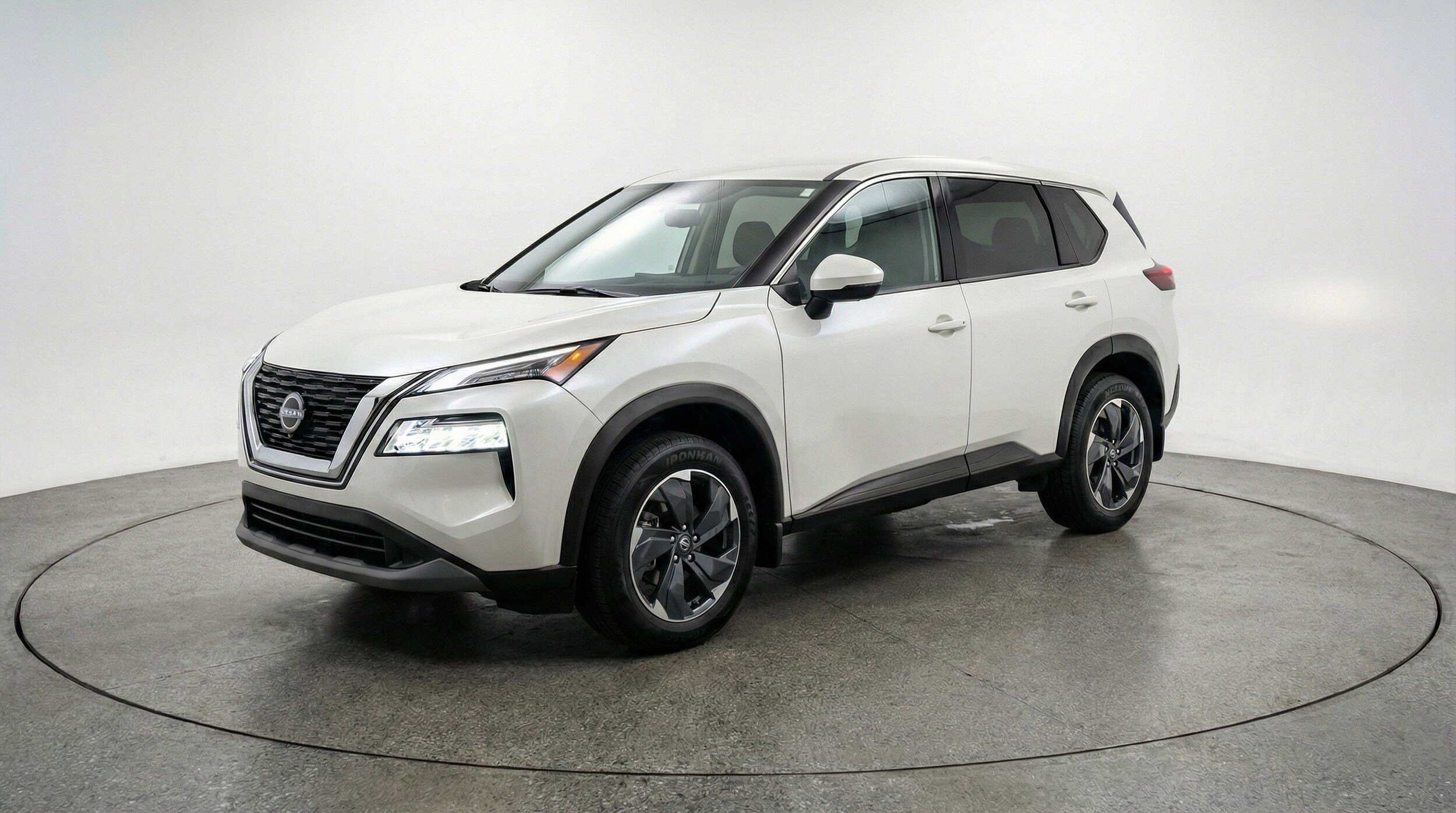 Thumbnail: 2025 Nissan Rogue - 3