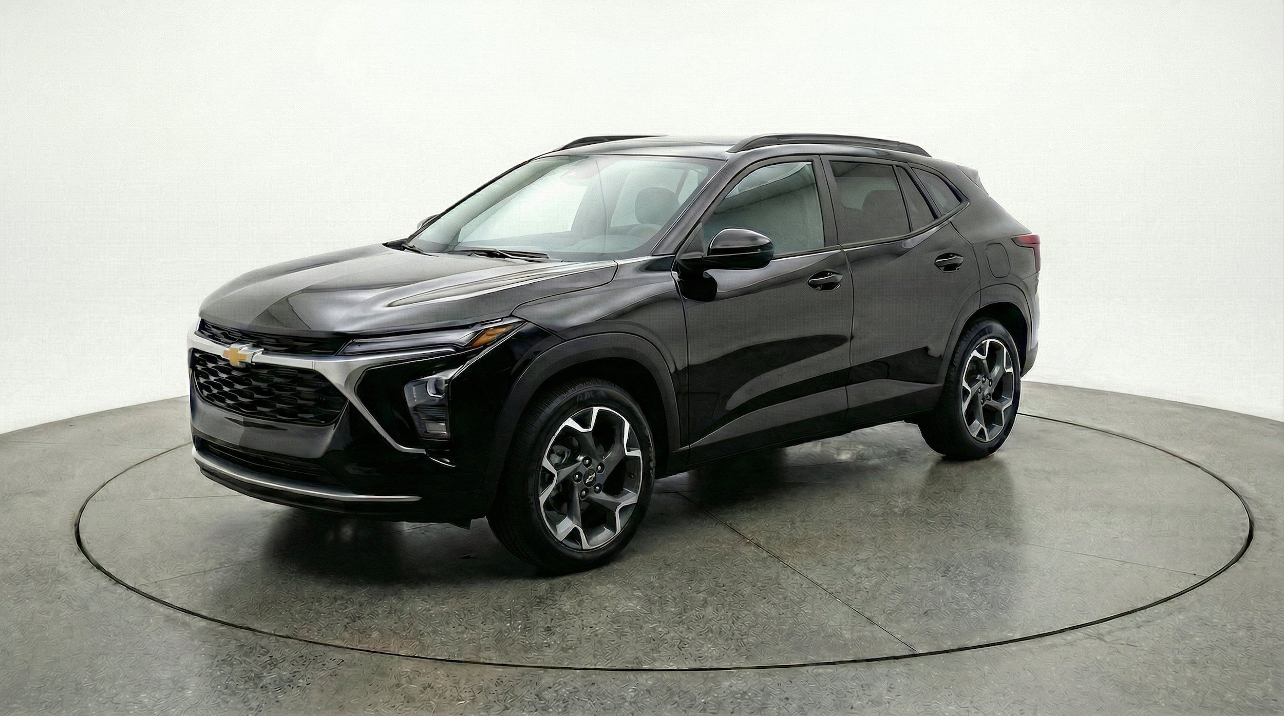 Thumbnail: 2025 Chevrolet Trax - 3