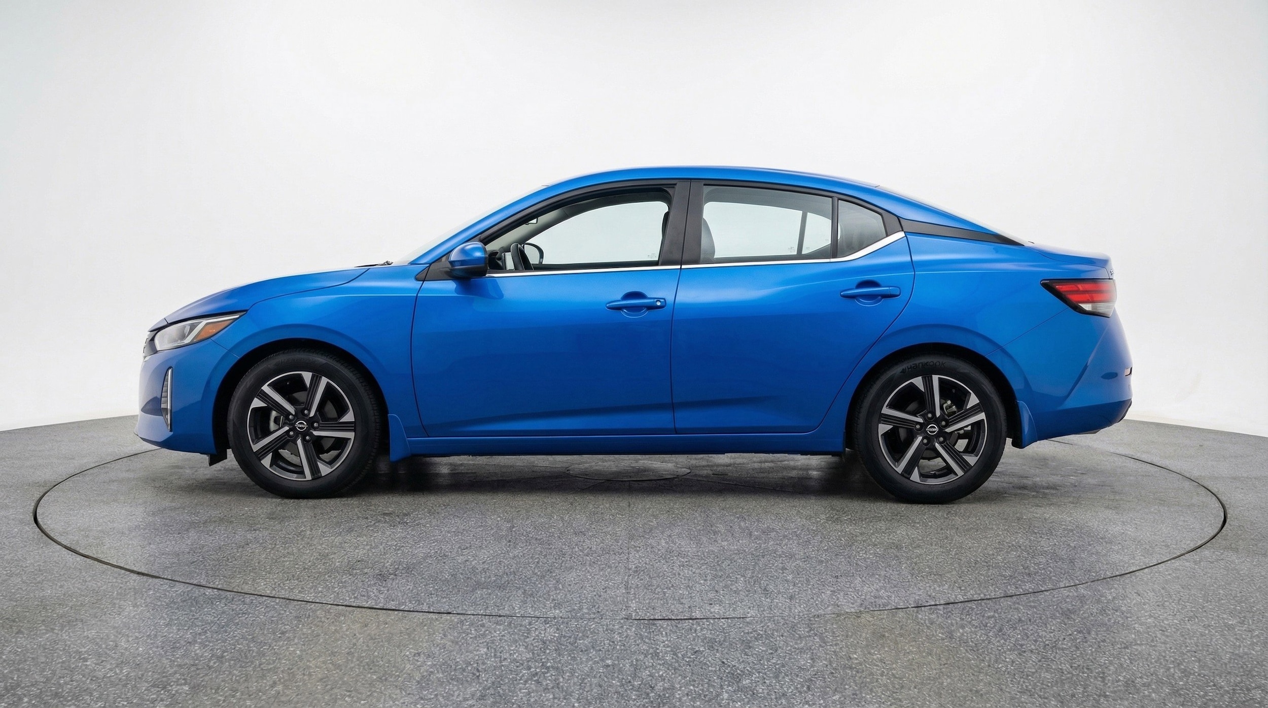 Thumbnail: 2025 Nissan Sentra - 5