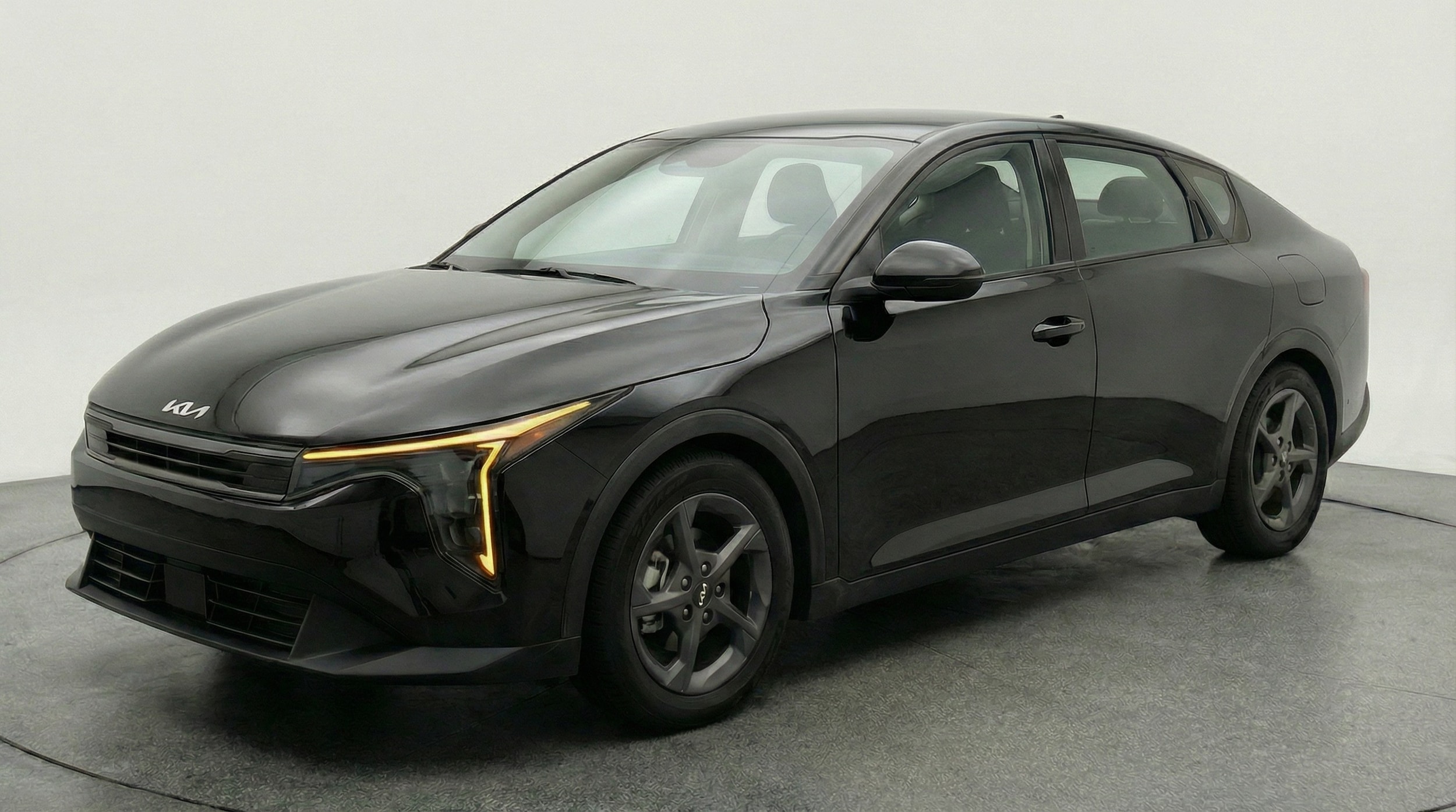 Thumbnail: 2025 Kia K4 - 3