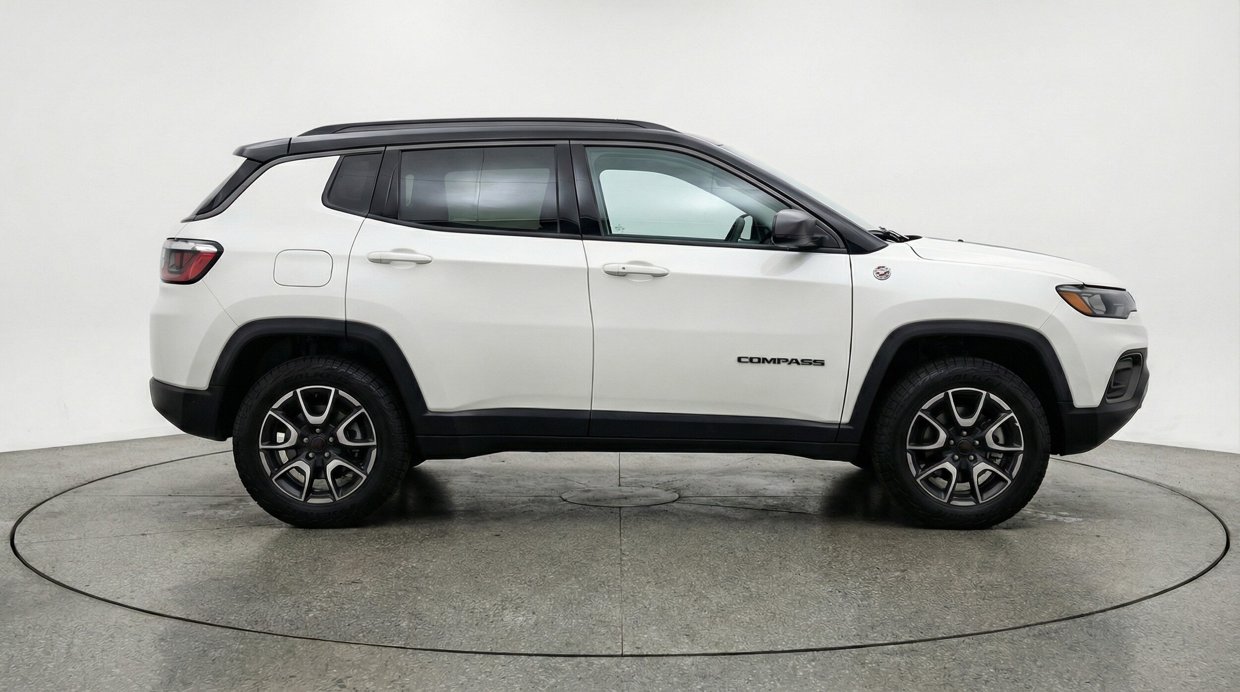 Thumbnail: 2025 Jeep Compass - 8