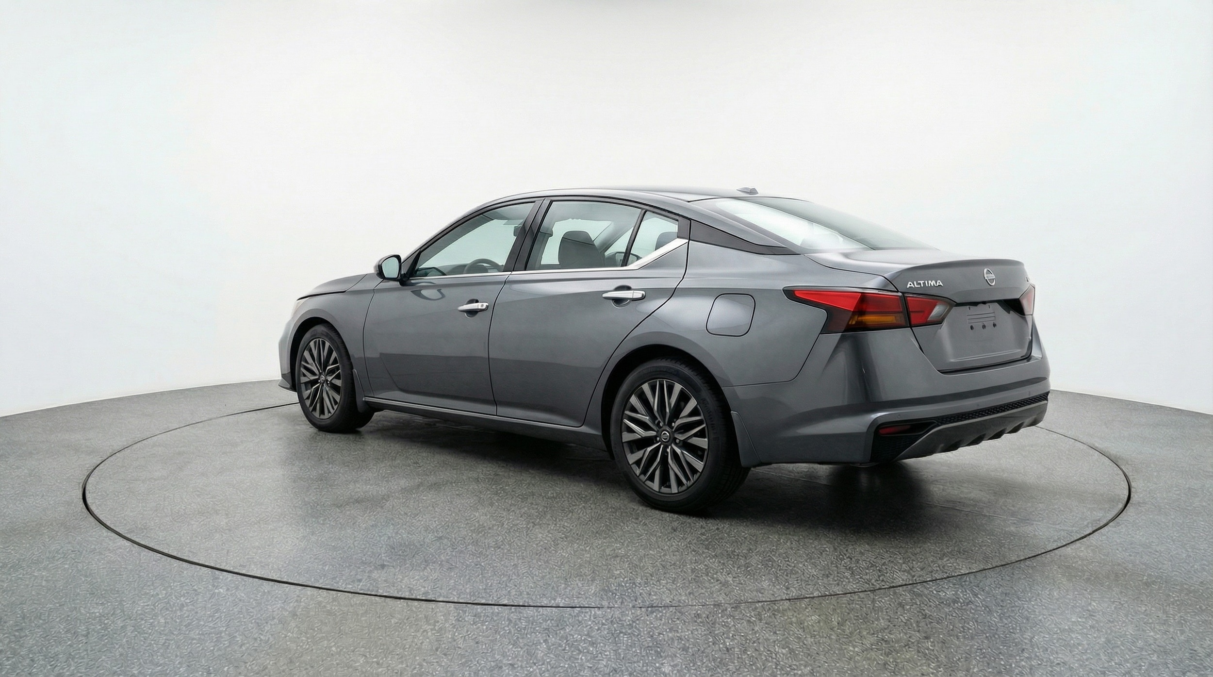 Thumbnail: 2025 Nissan Altima - 5