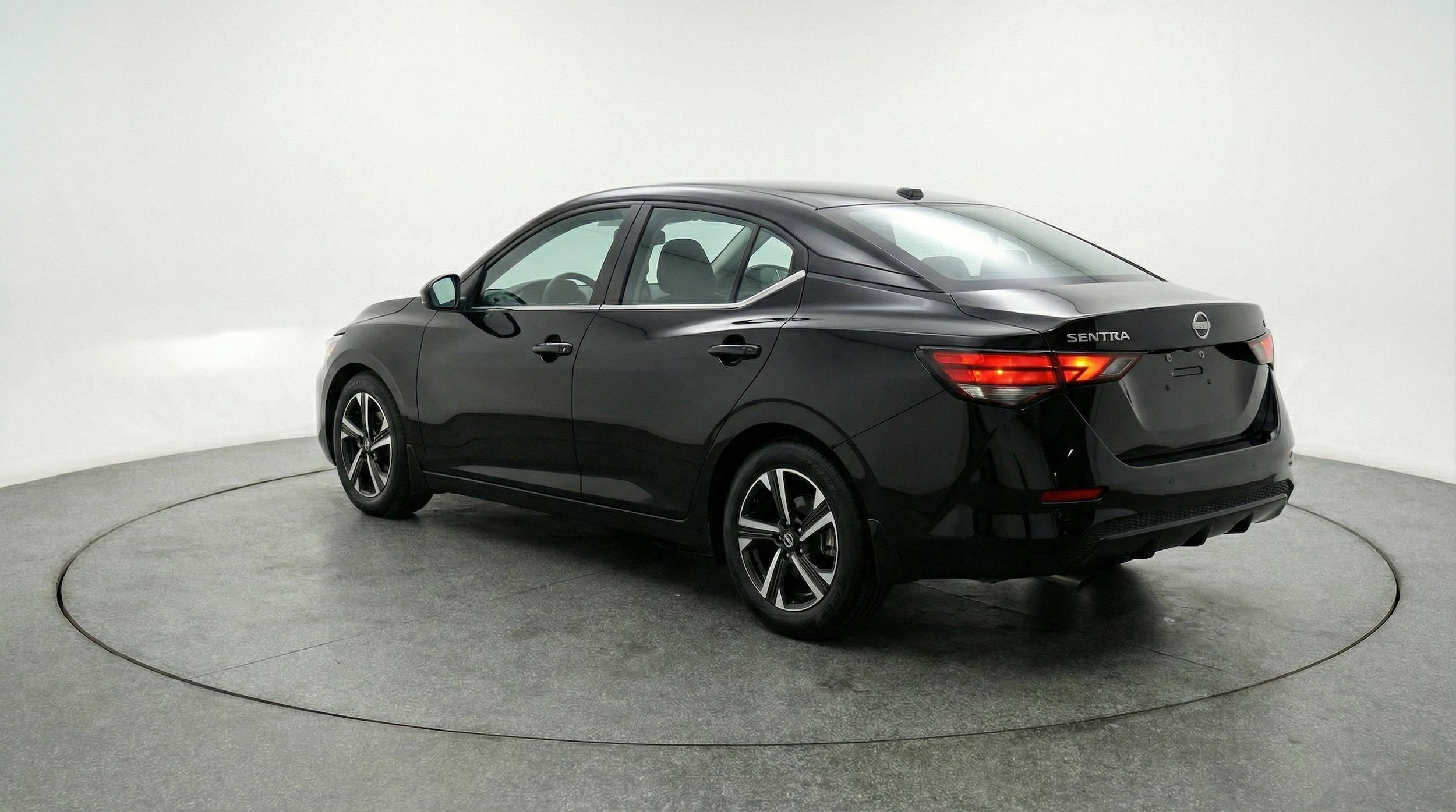 Thumbnail: 2025 Nissan Sentra - 5