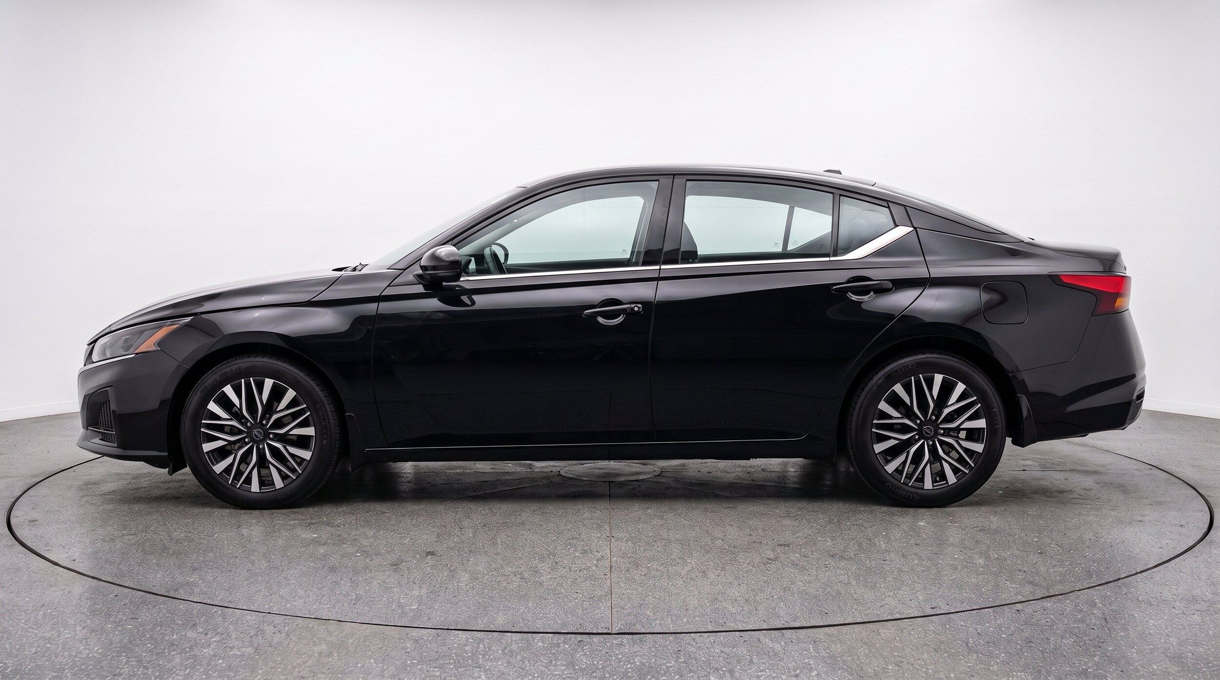 Thumbnail: 2026 Nissan Altima - 5