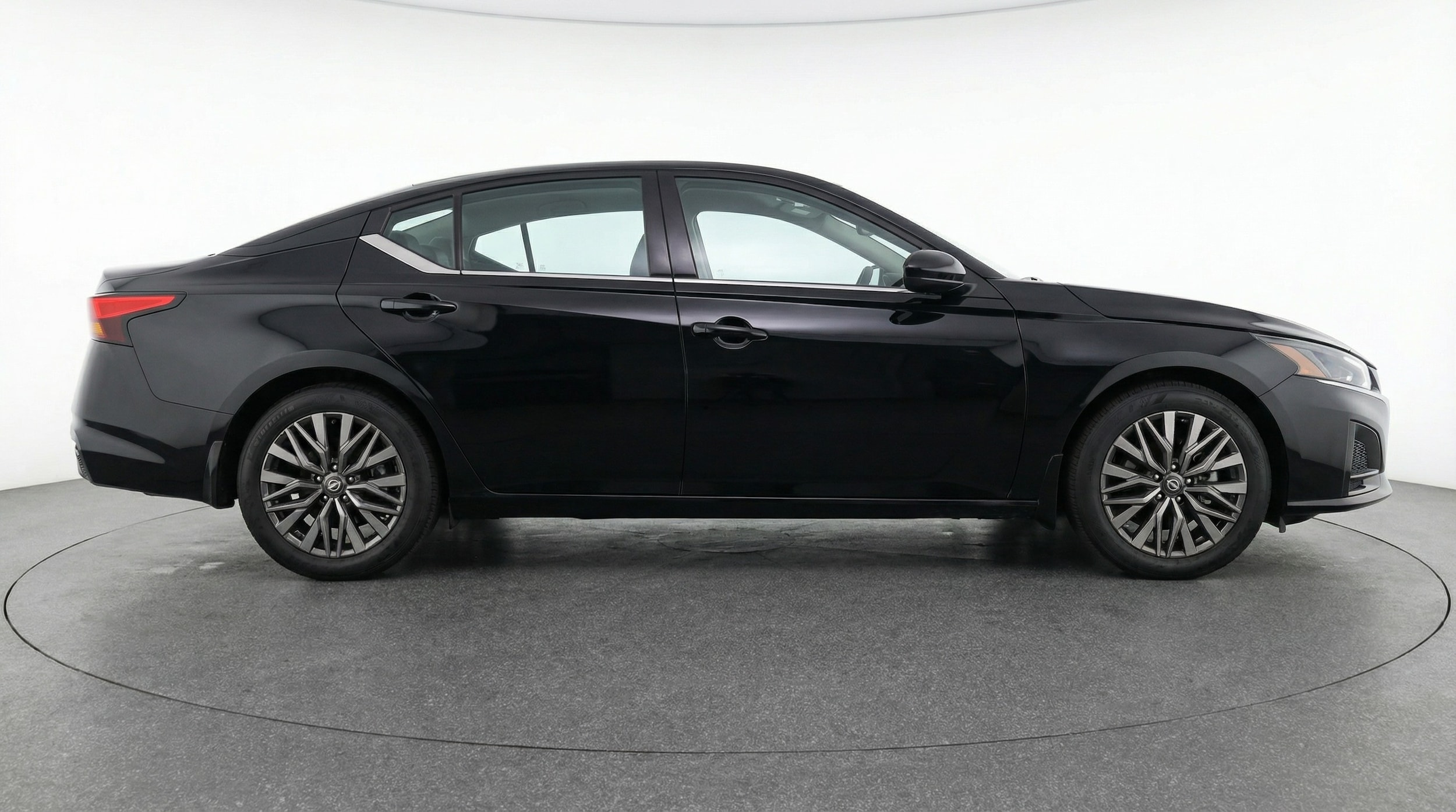 Thumbnail: 2025 Nissan Altima - 8