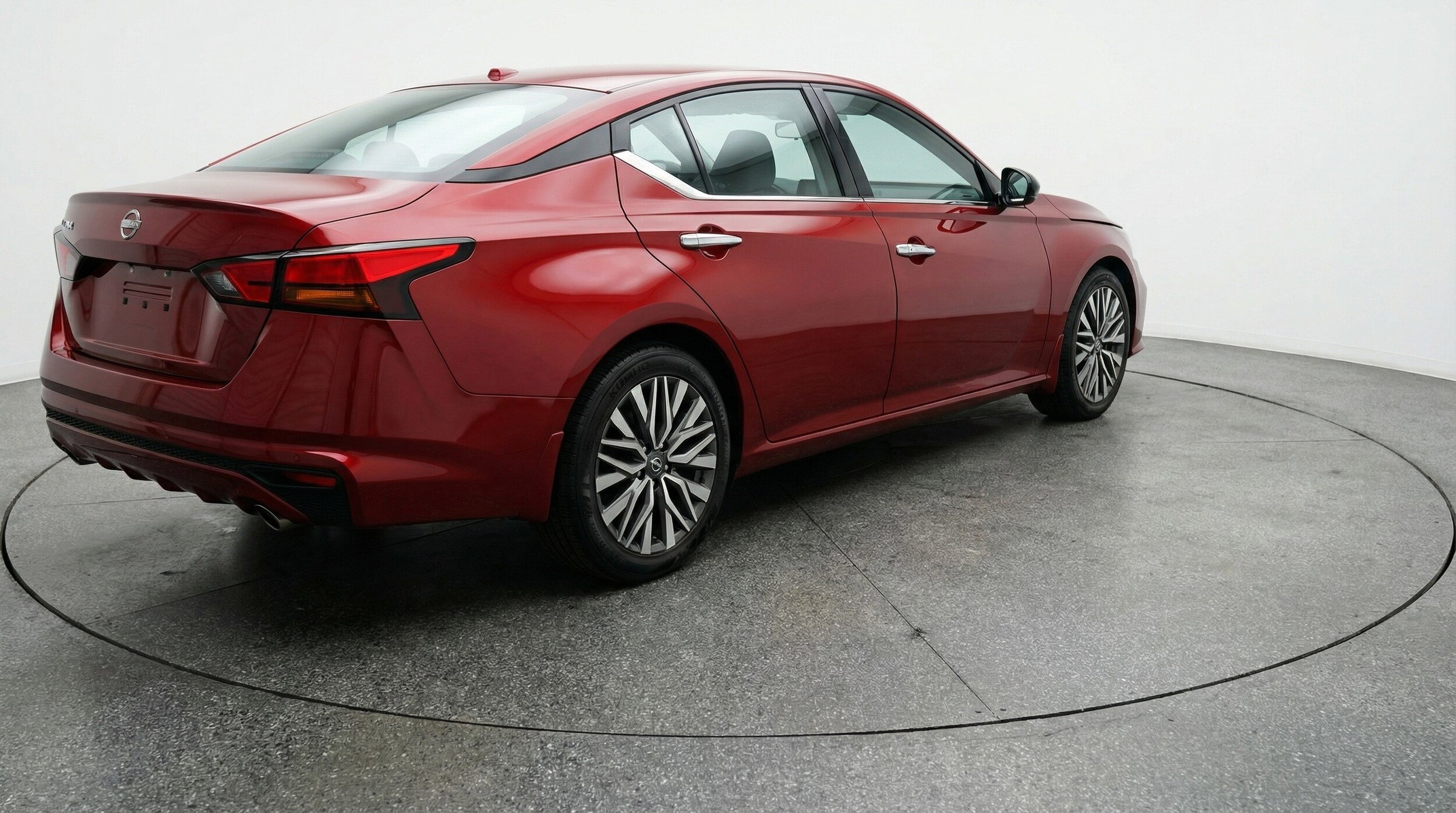 Thumbnail: 2025 Nissan Altima - 9