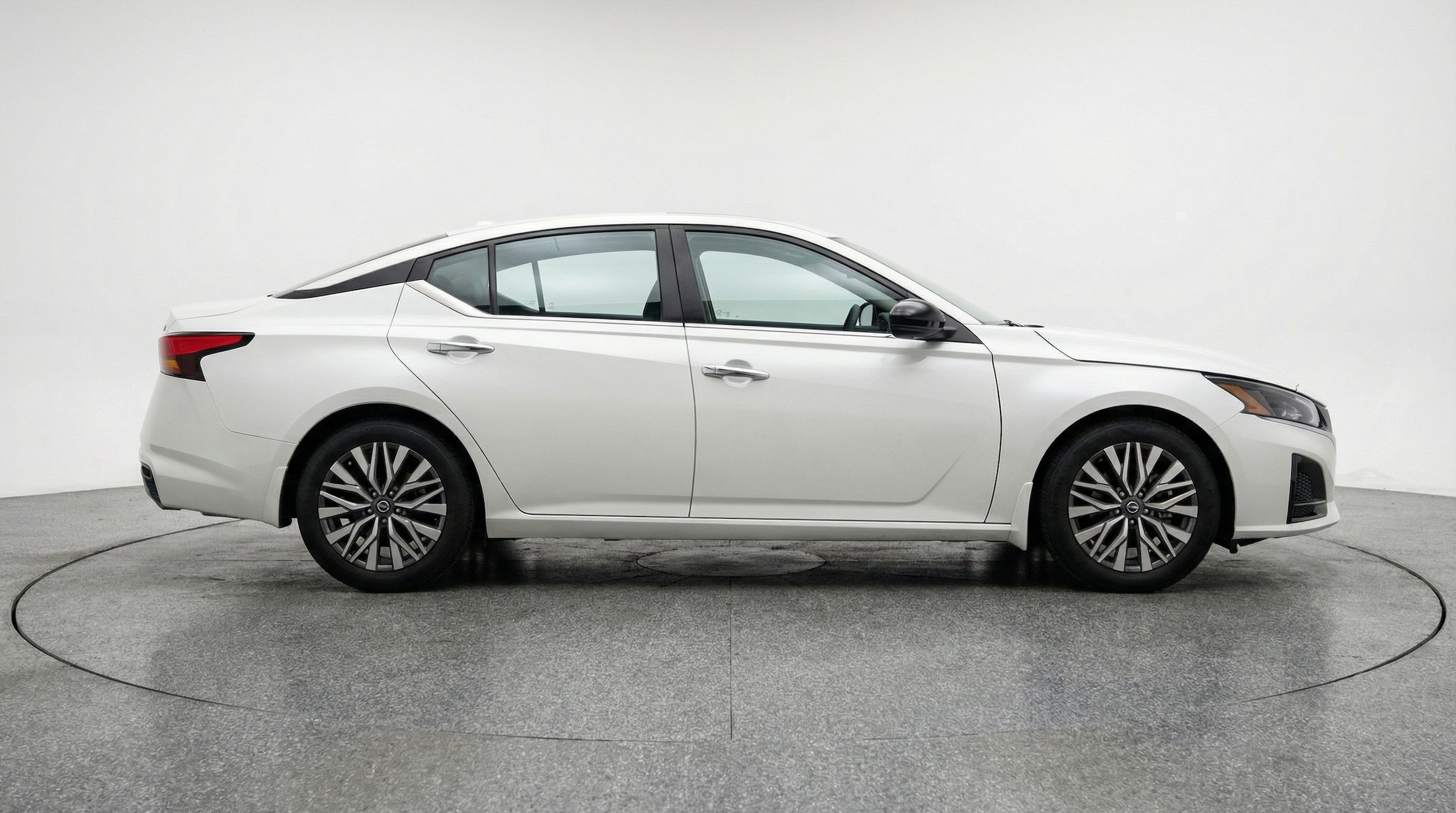 Thumbnail: 2025 Nissan Altima - 8