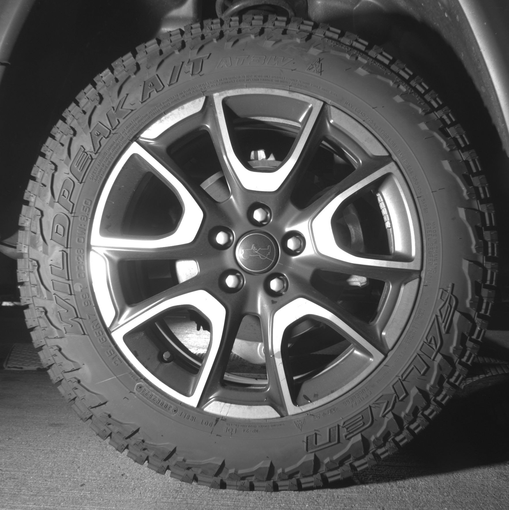 Thumbnail: 2025 Jeep Compass - 15