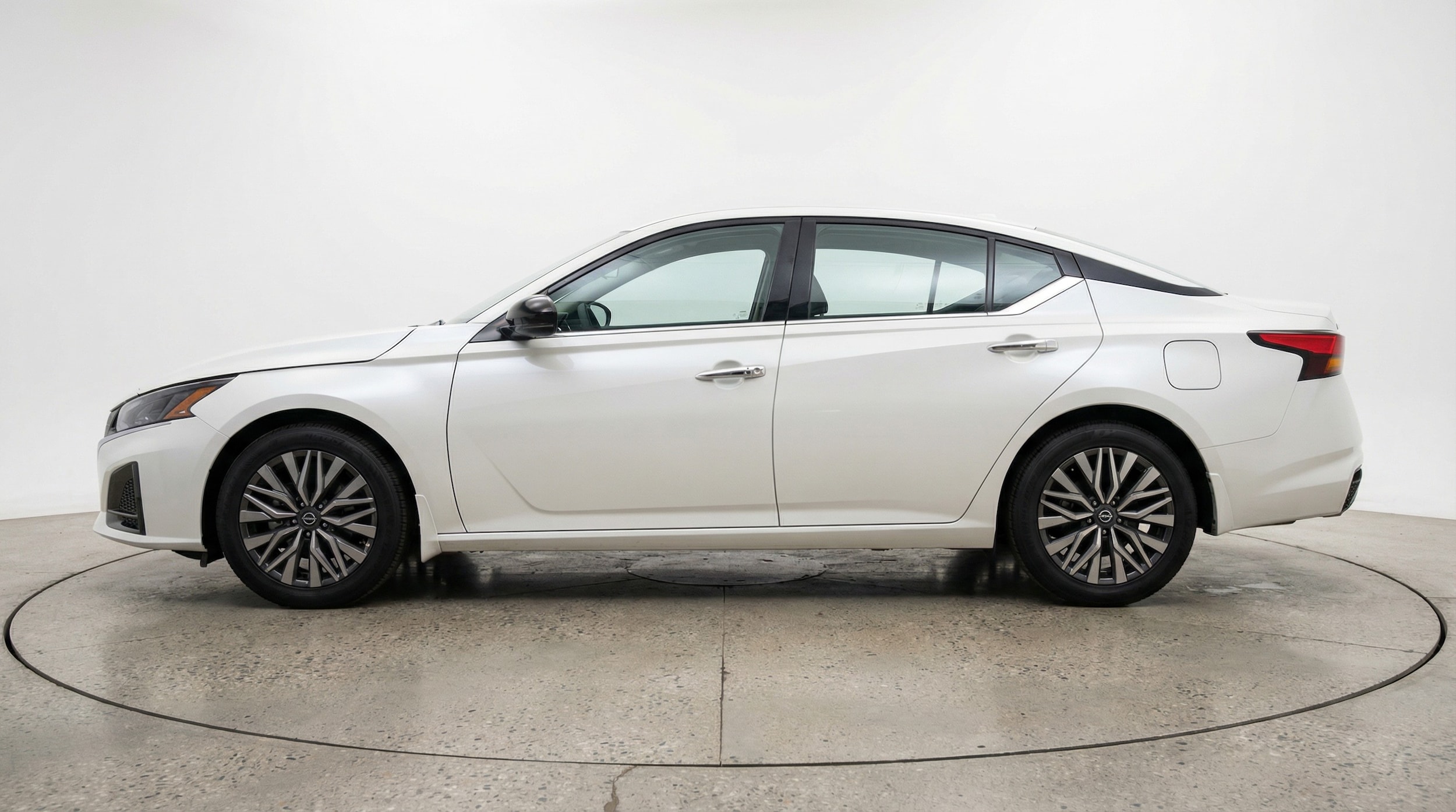 Thumbnail: 2025 Nissan Altima - 4