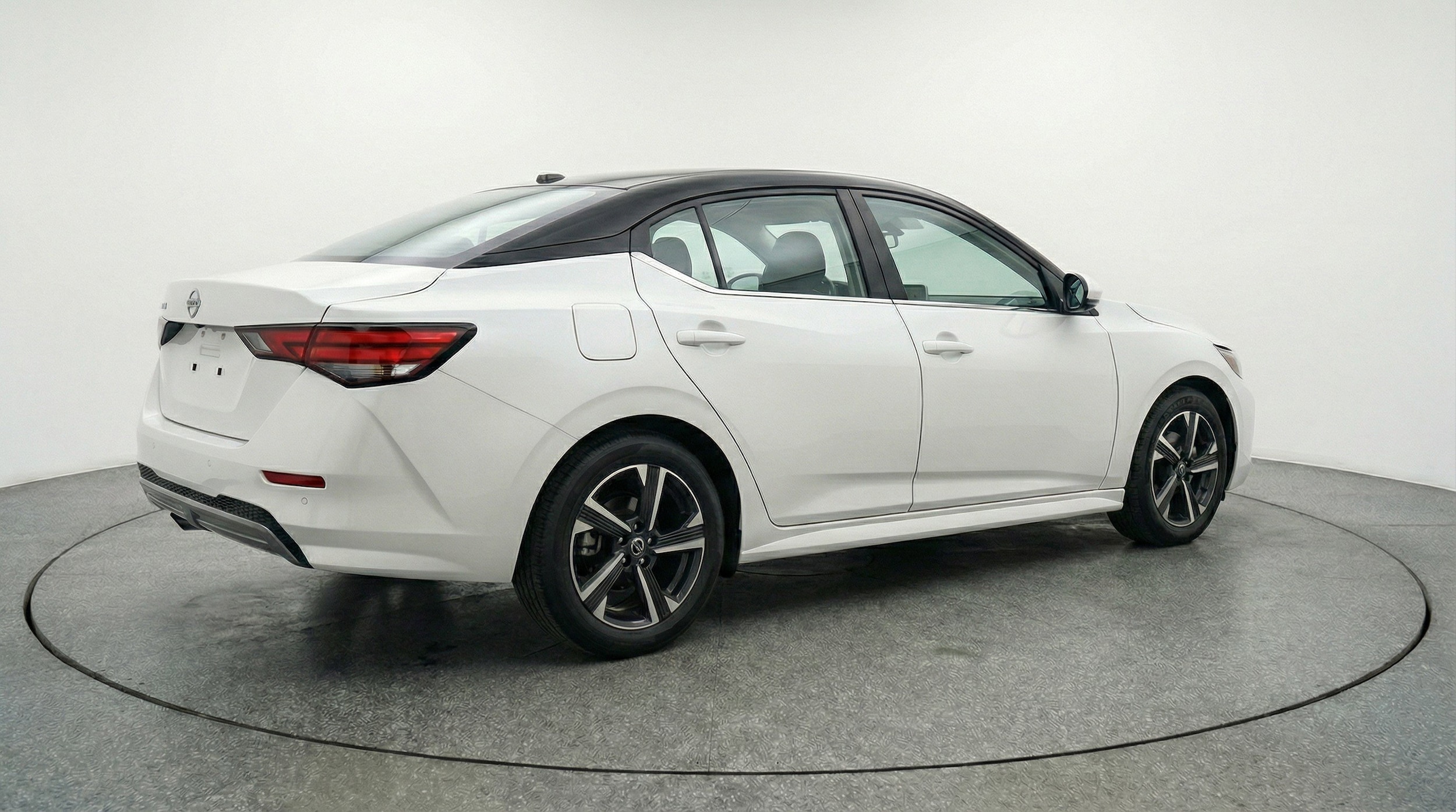 Thumbnail: 2025 Nissan Sentra - 9