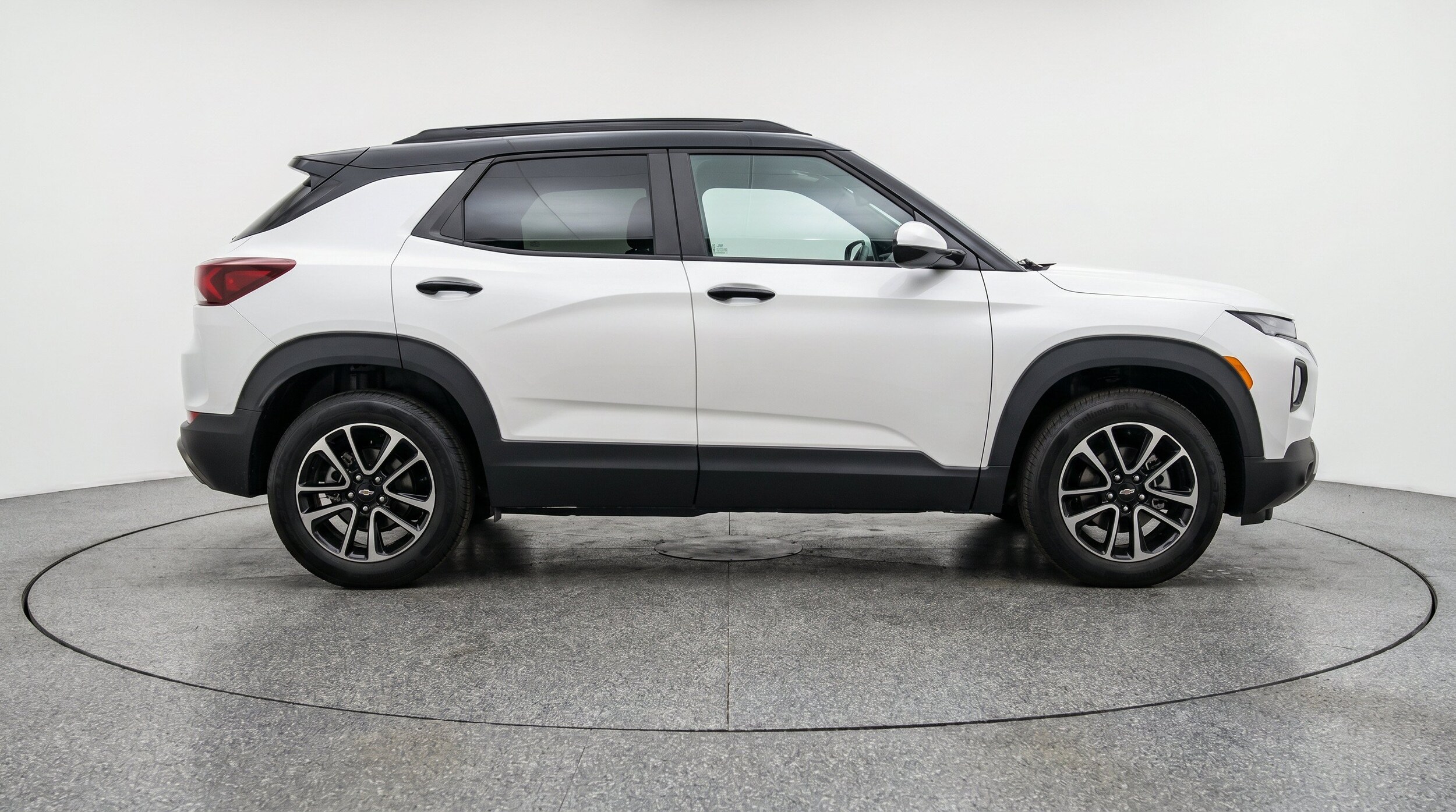 Thumbnail: 2025 Chevrolet TrailBlazer - 11