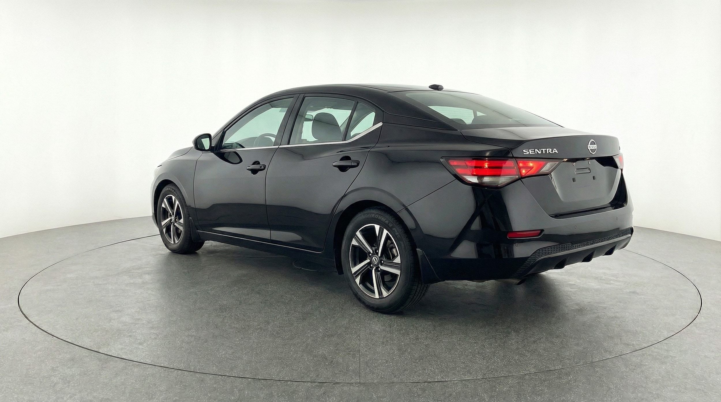 Thumbnail: 2025 Nissan Sentra - 5