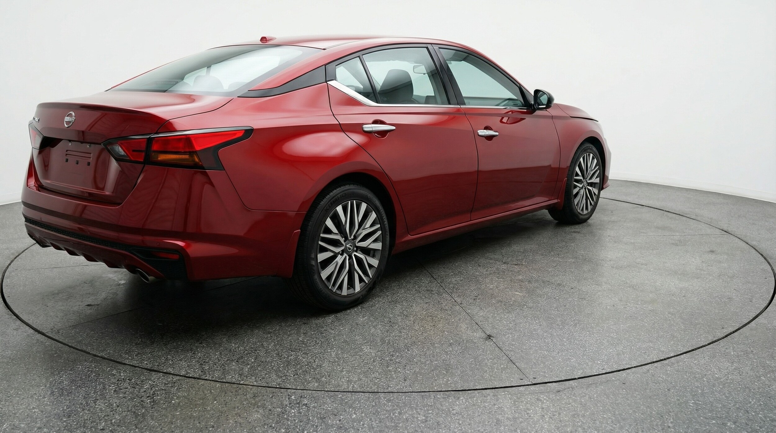 Thumbnail: 2025 Nissan Altima - 7