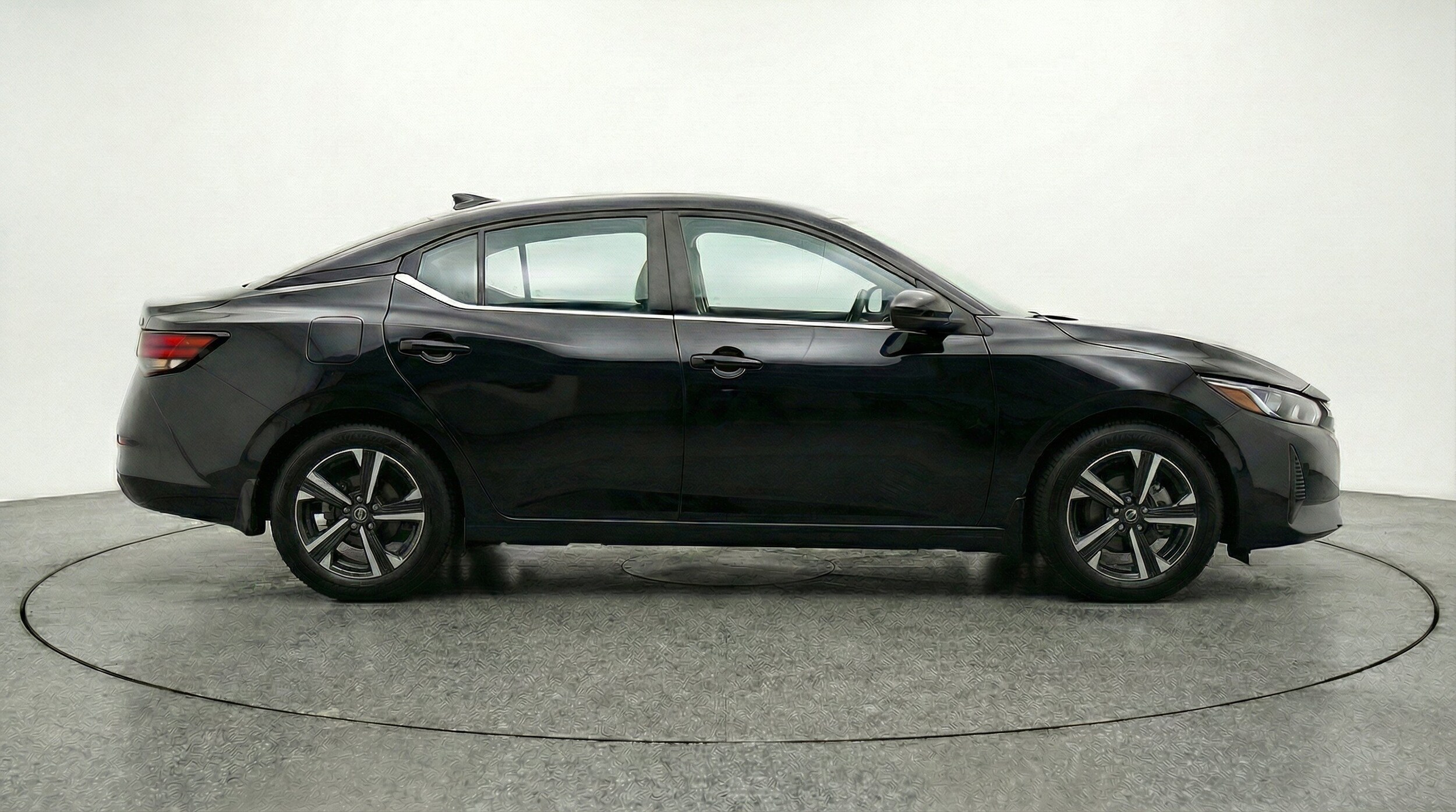 Thumbnail: 2025 Nissan Sentra - 11