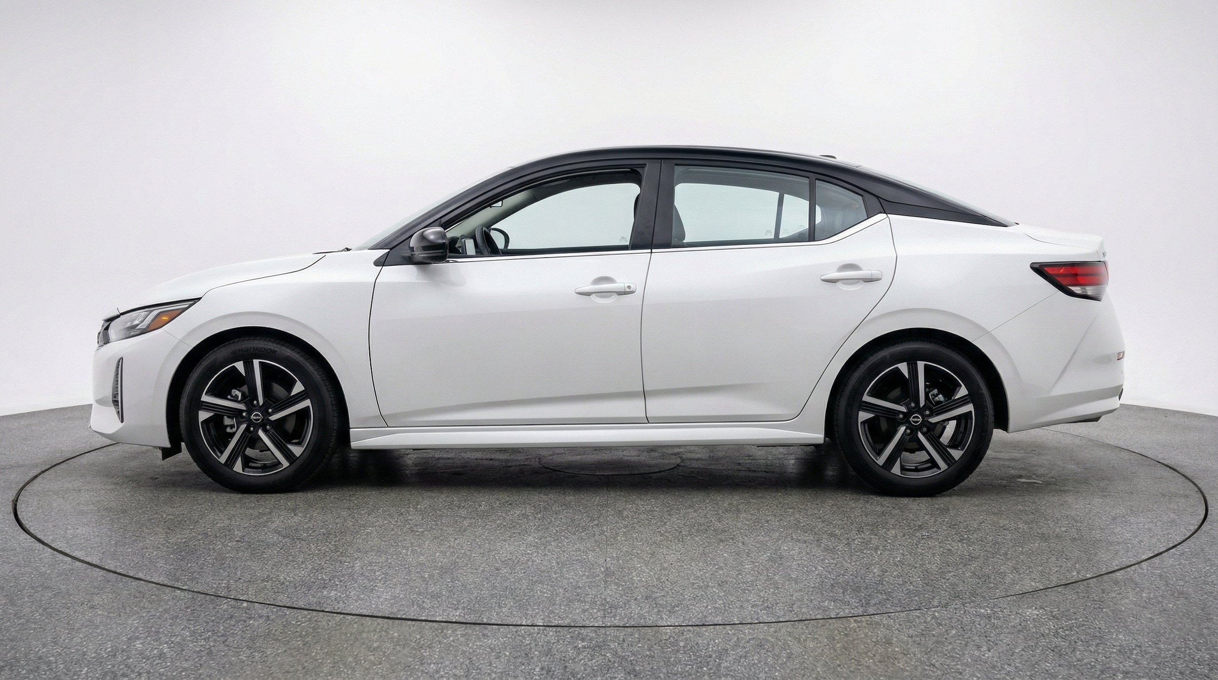 Thumbnail: 2025 Nissan Sentra - 5