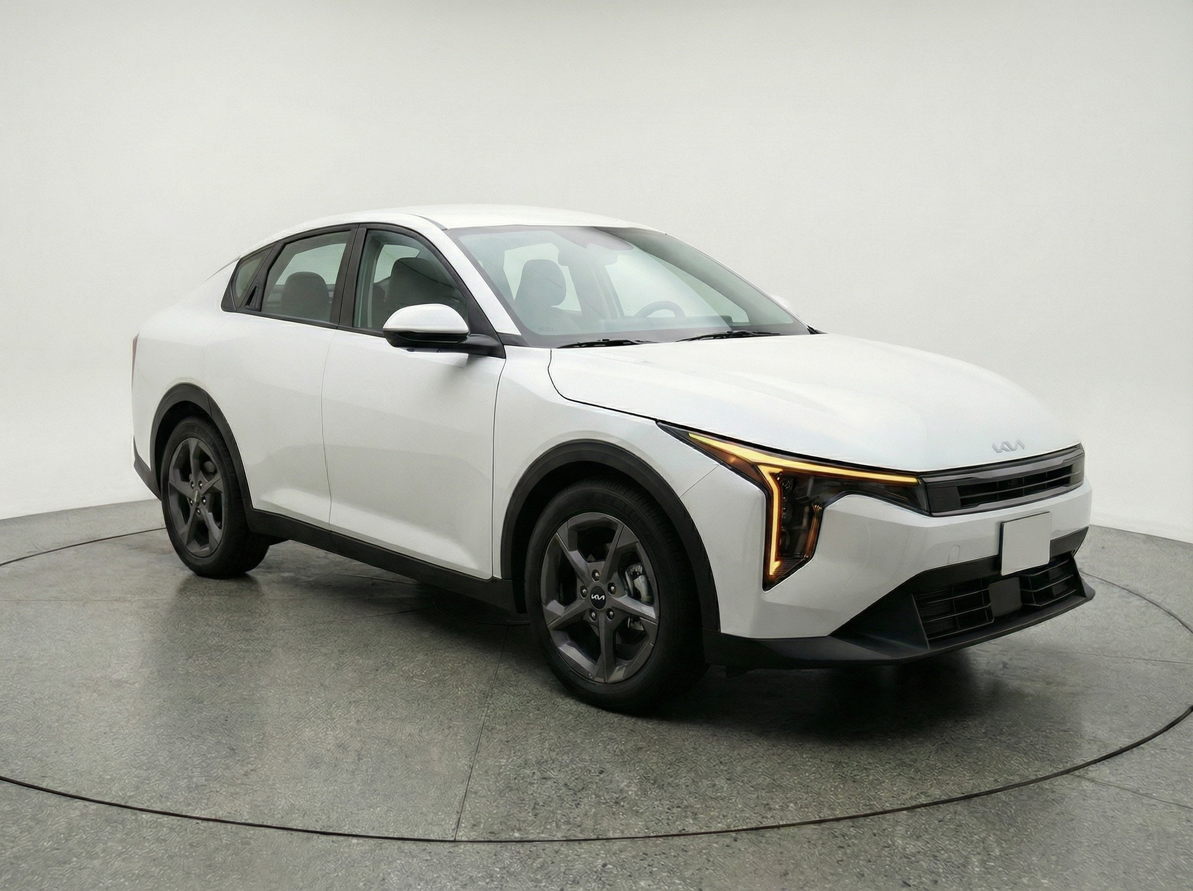 Thumbnail: 2025 Kia K4 - 1