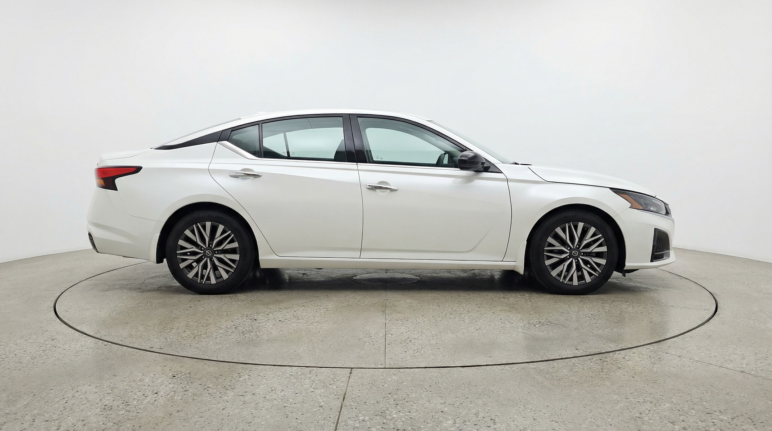 Thumbnail: 2025 Nissan Altima - 8