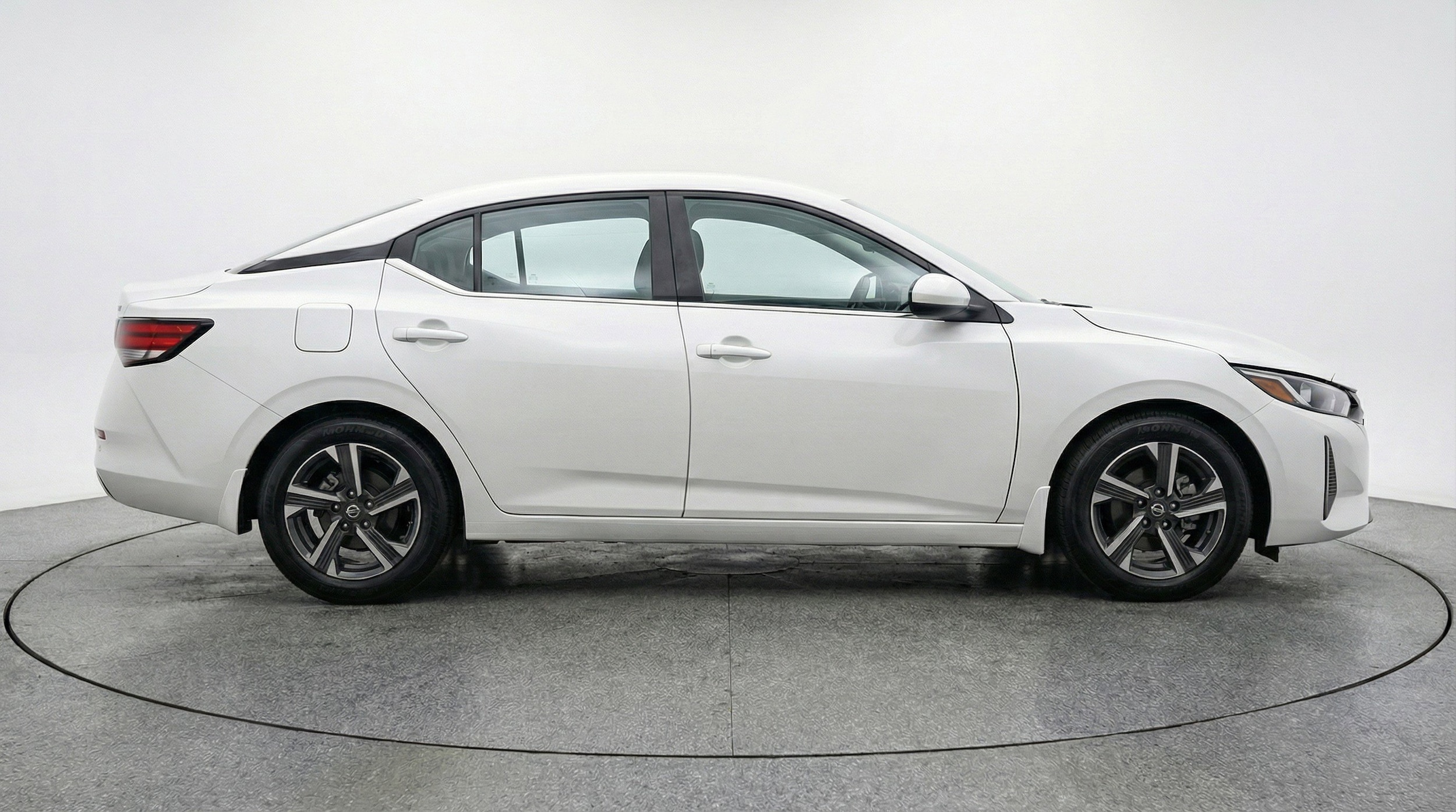Thumbnail: 2024 Nissan Sentra - 11