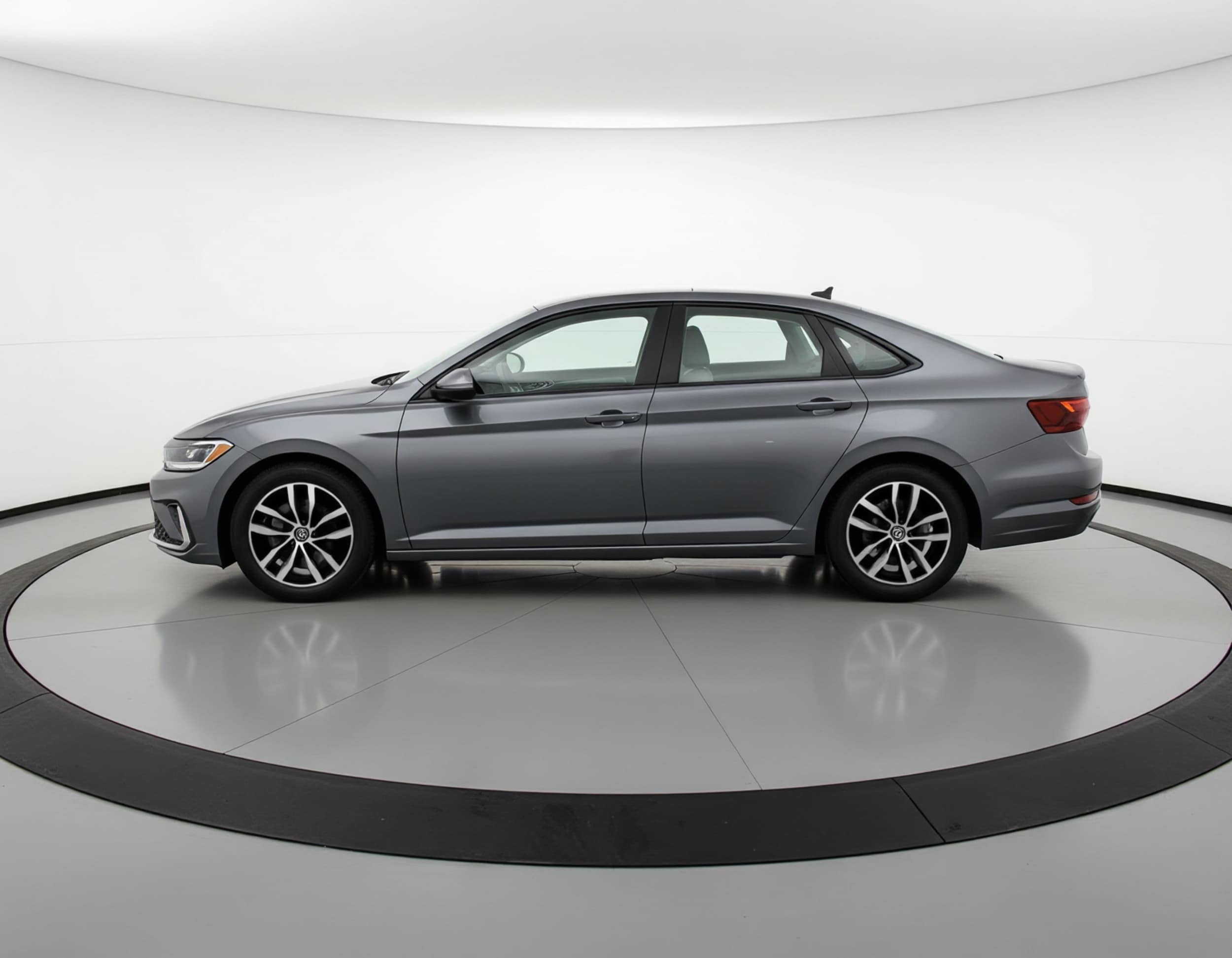 Thumbnail: 2025 Volkswagen Jetta - 4