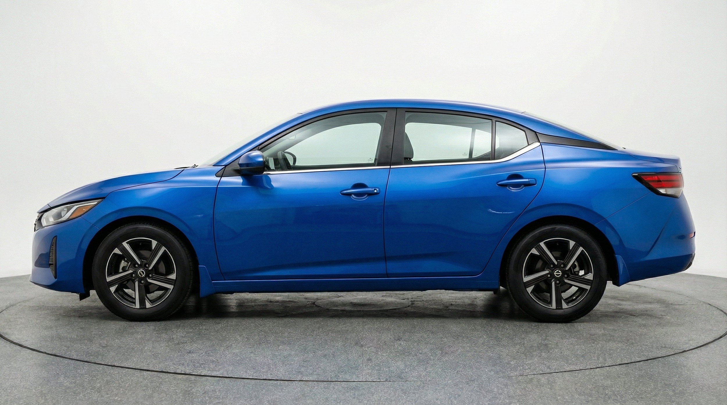Thumbnail: 2025 Nissan Sentra - 5