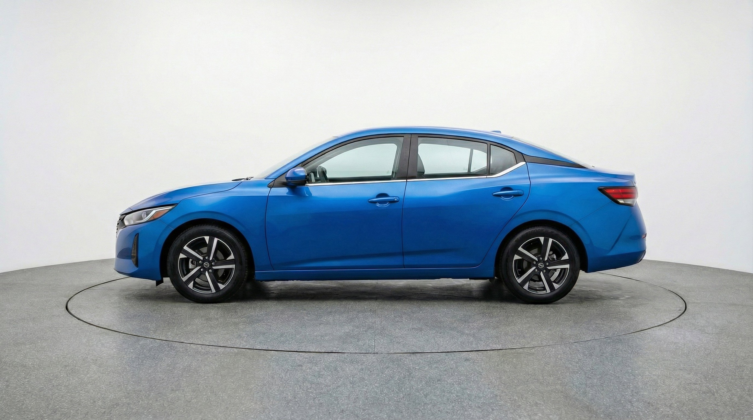 Thumbnail: 2025 Nissan Sentra - 5