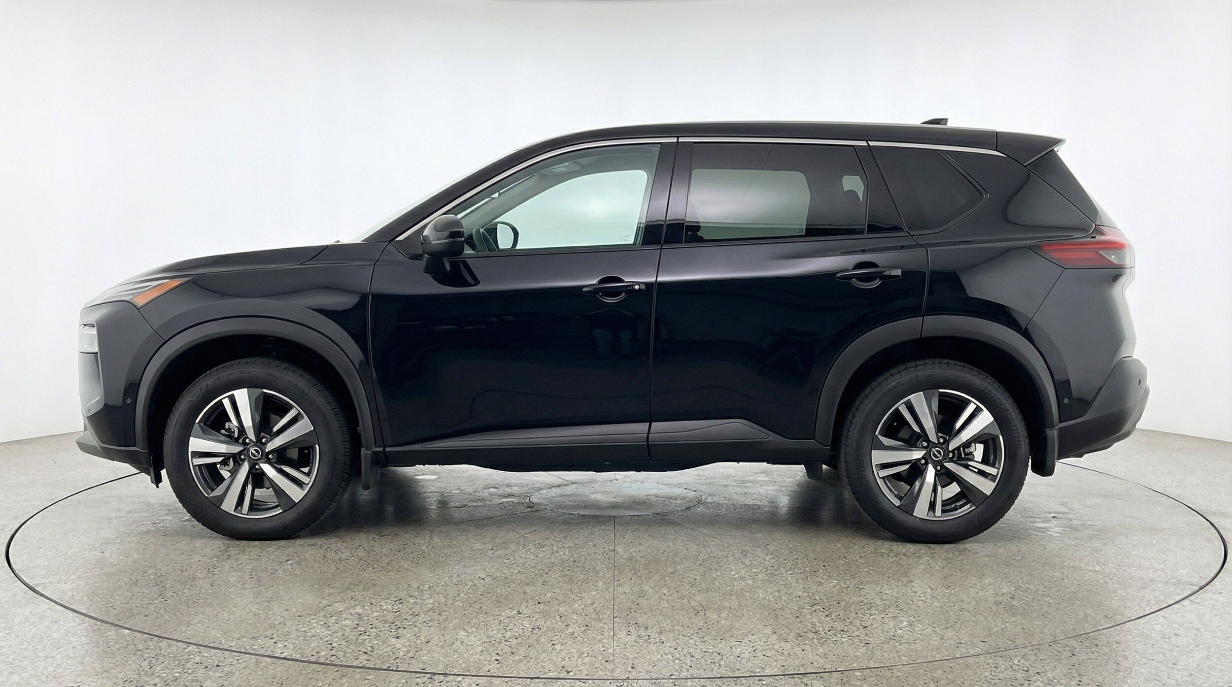 Thumbnail: 2026 Nissan Rogue - 5