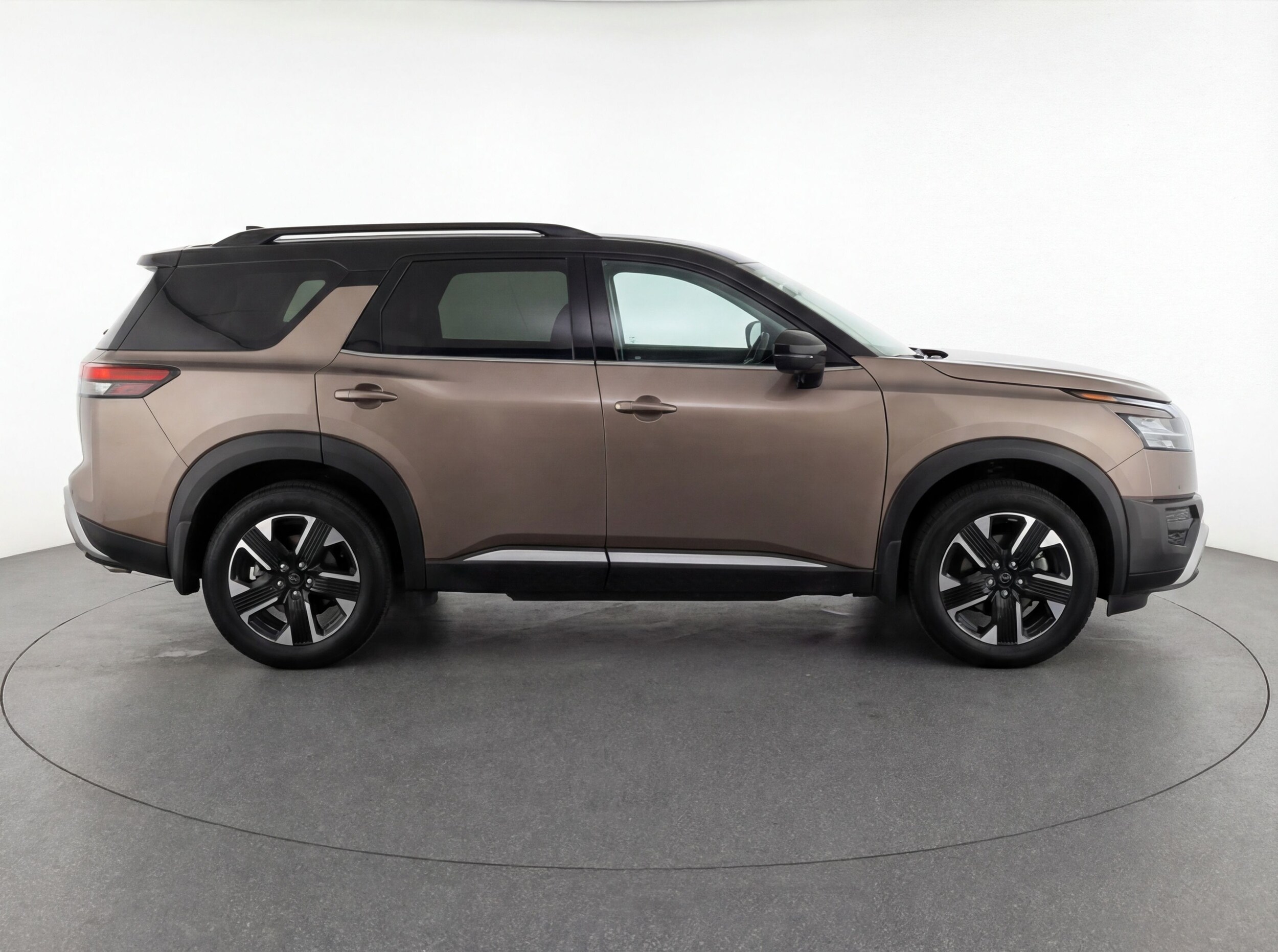 Thumbnail: 2025 Nissan Kicks - 8