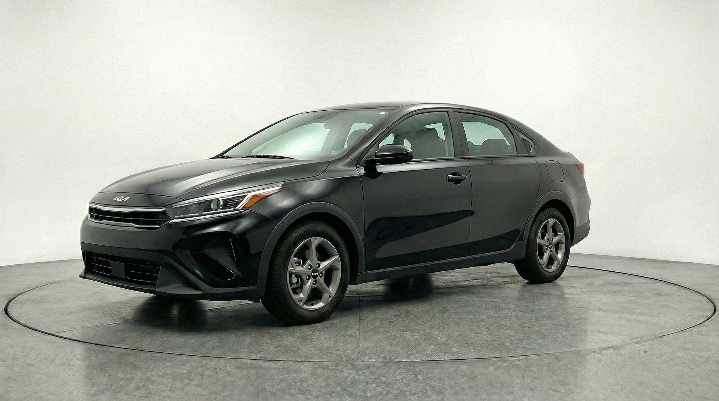 Thumbnail: 2025 Kia K4 - 3