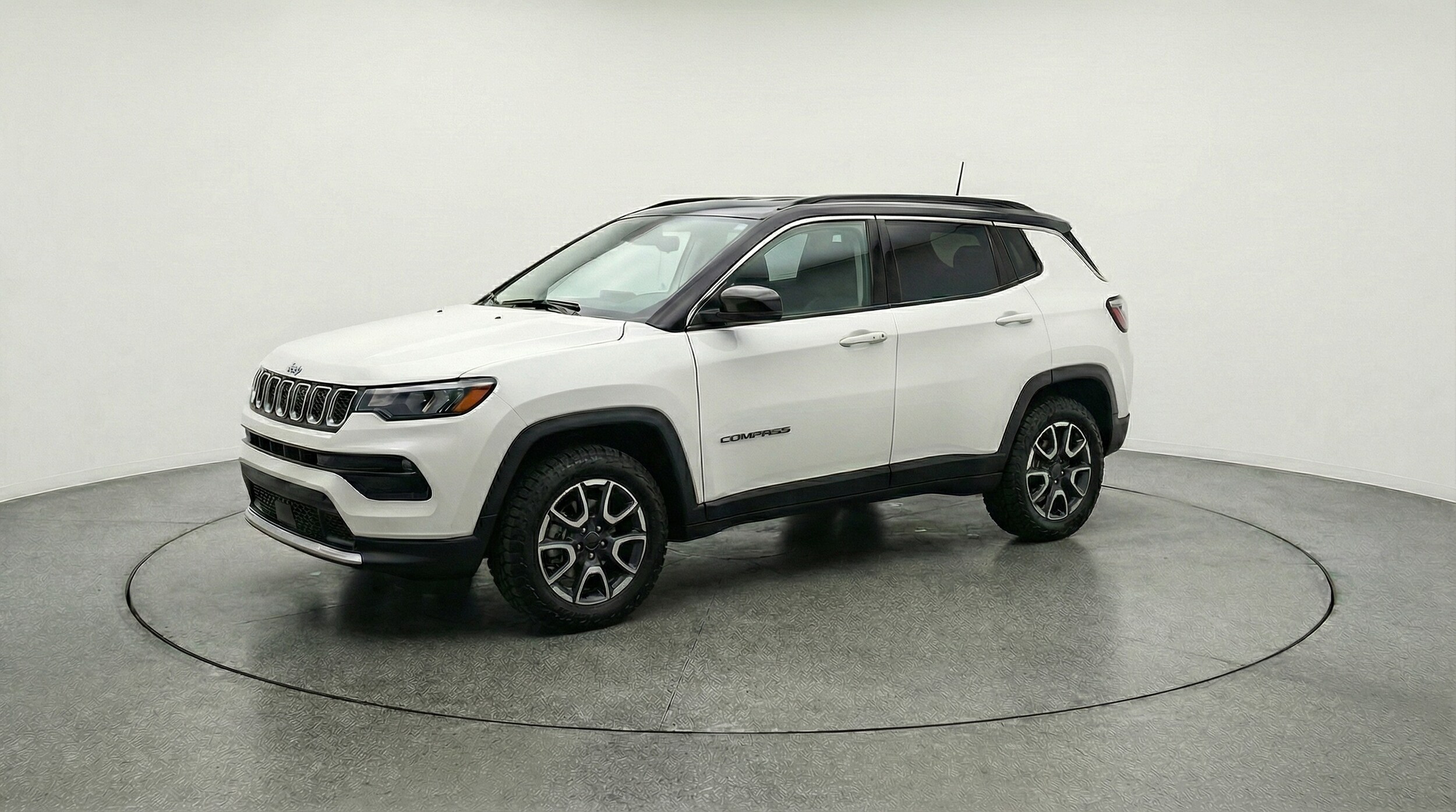 Thumbnail: 2025 Jeep Compass - 3