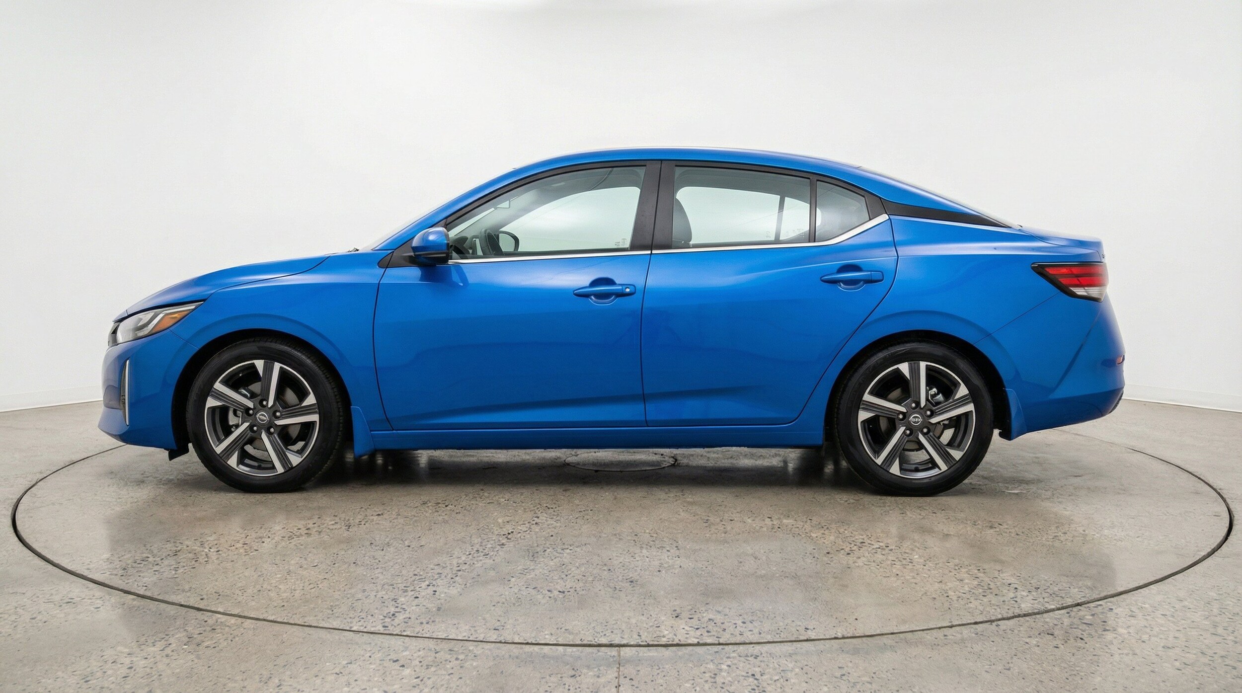 Thumbnail: 2025 Nissan Sentra - 5