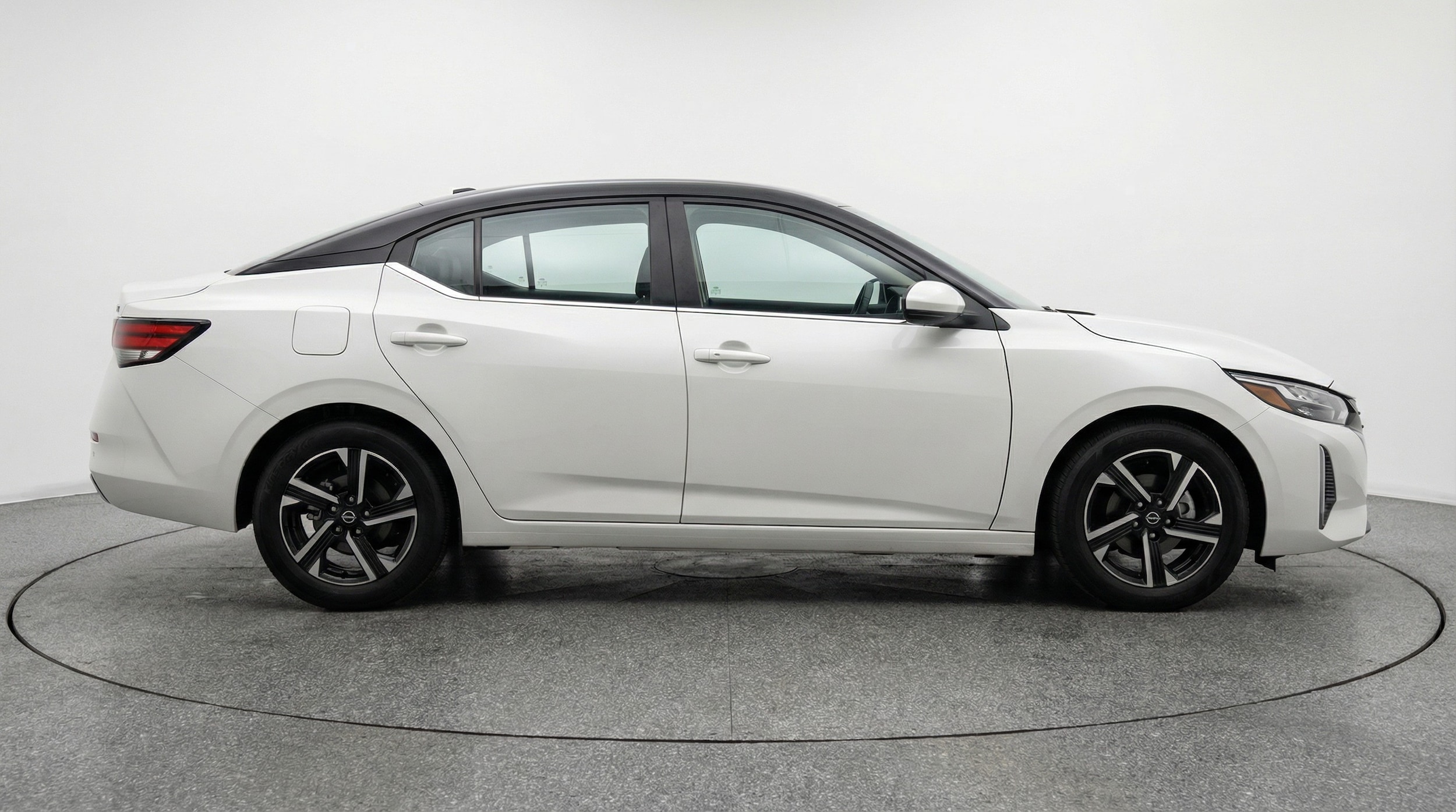 Thumbnail: 2025 Nissan Sentra - 8