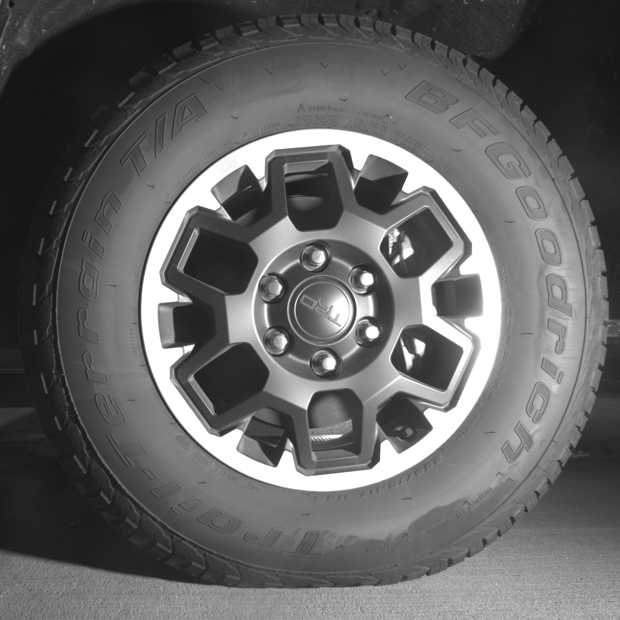 Thumbnail: 2025 Toyota Tacoma - 12